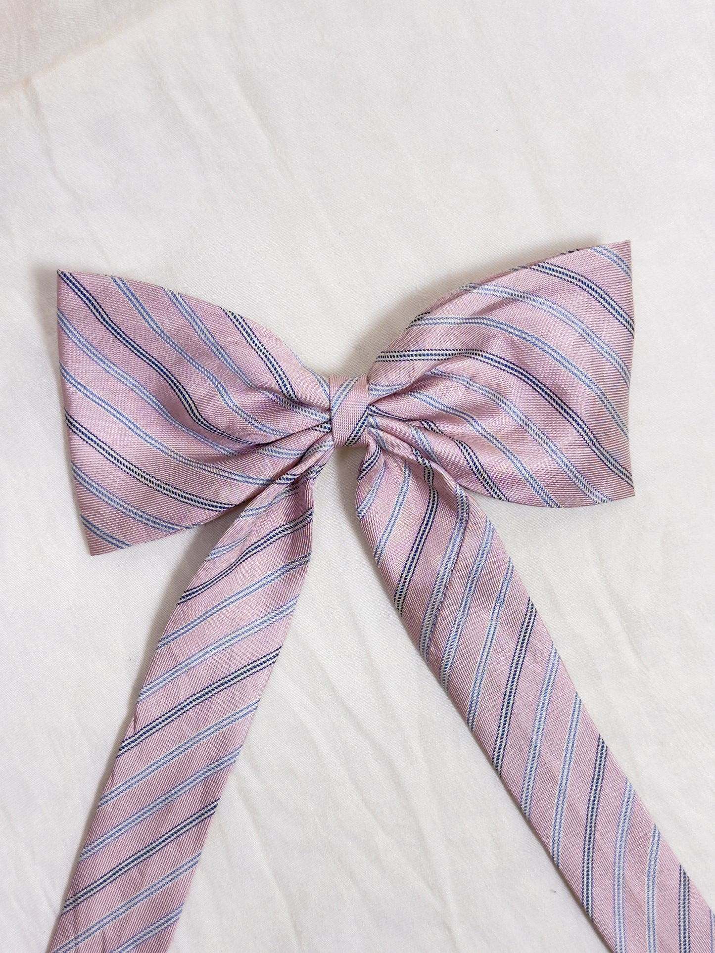 Barrette Nœud Upcyclé 'Pink snow' (grand)