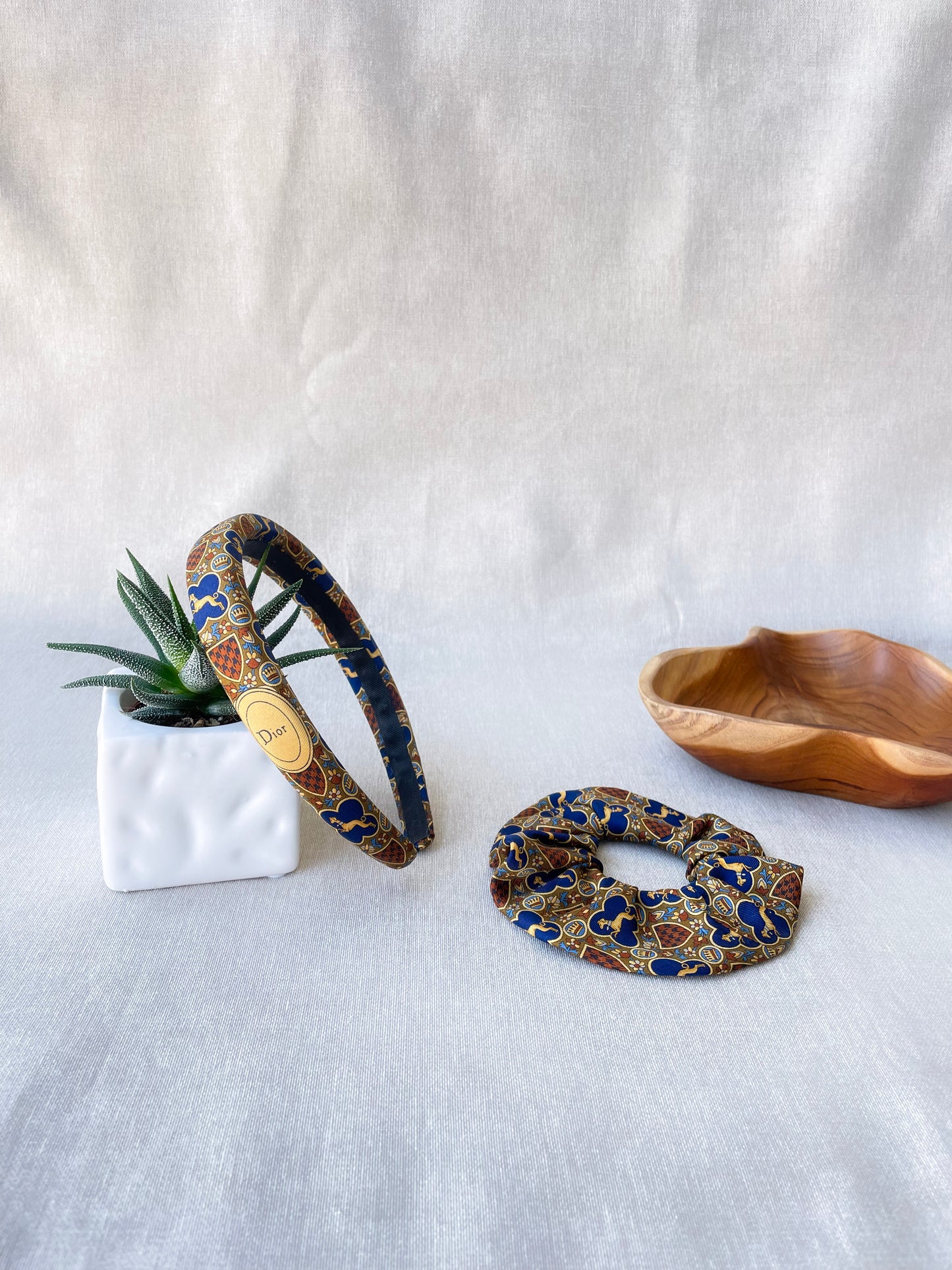 Ensemble Upcyclé Iconique 'Lévrier Royal'