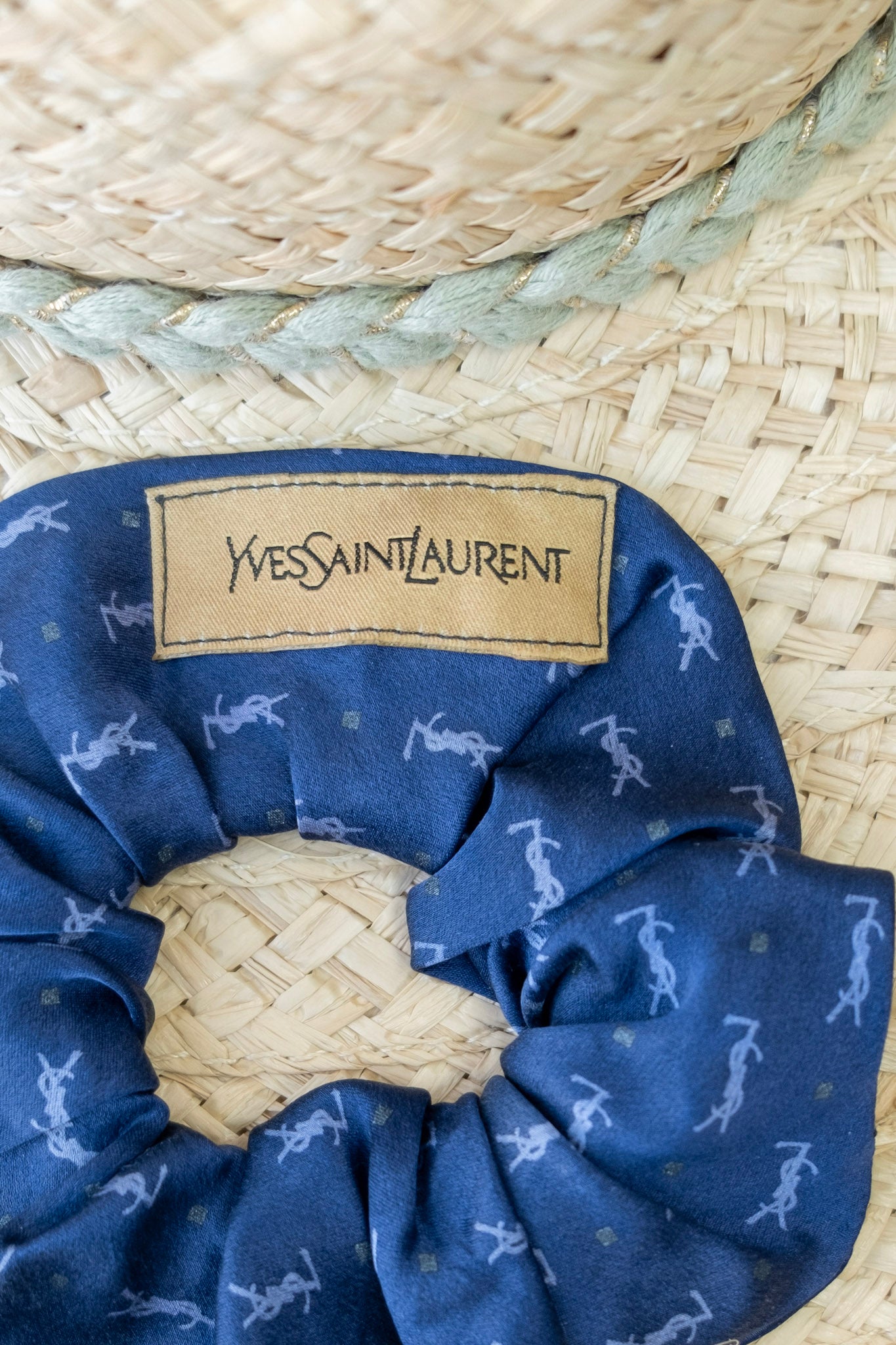 Chouchou Upcyclé Iconique 'Nuit Estivale'