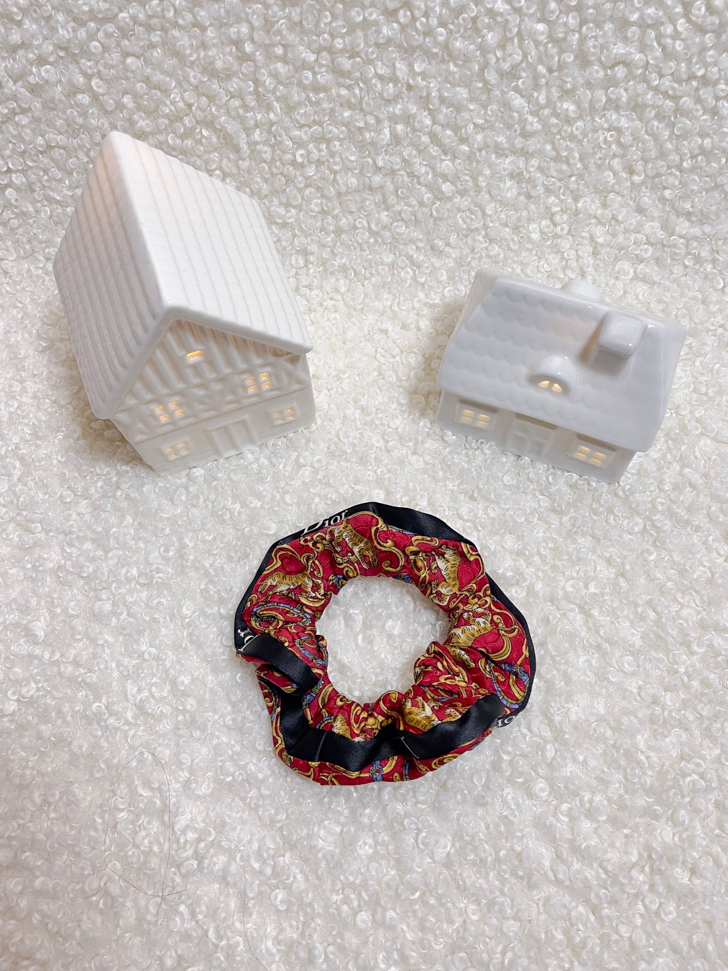 Chouchou Upcyclé Iconique 'Luges d'hiver' N°2