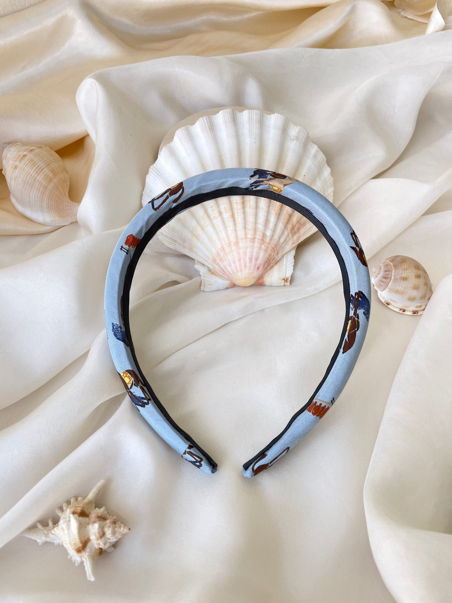 Headband Upcyclé Iconique 'Promenade Sur La Plage'