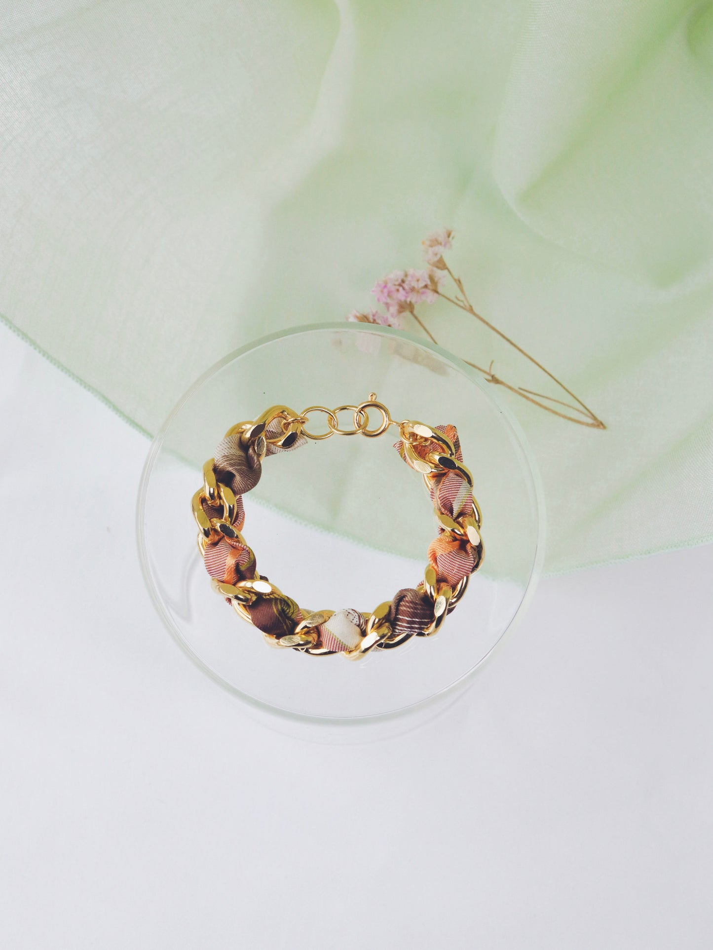 Bracelet Mailles Upcyclé 'Boulevards Éclatants'