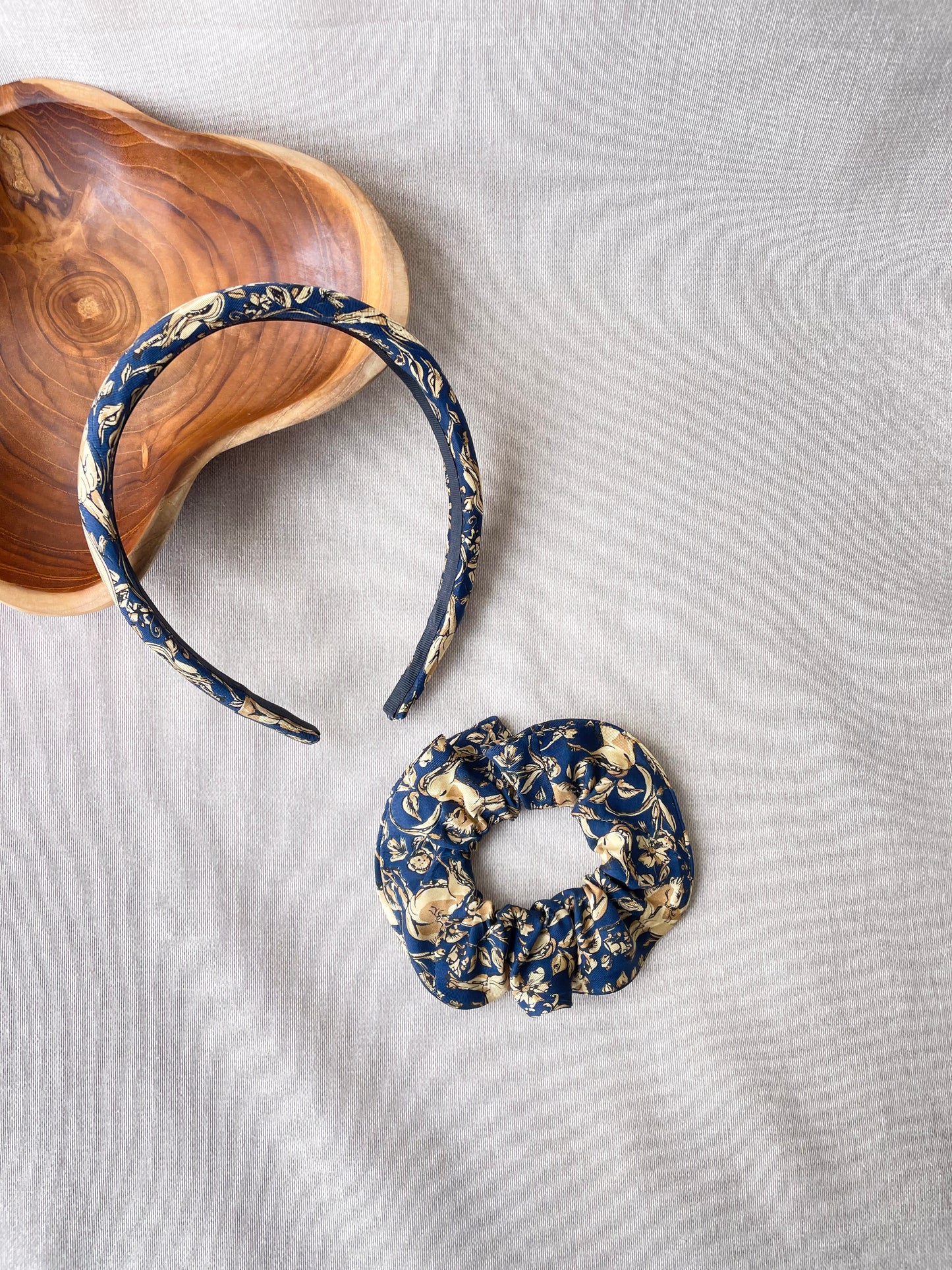 Ensemble Upcyclé Iconique 'L'écurie du Palais'
