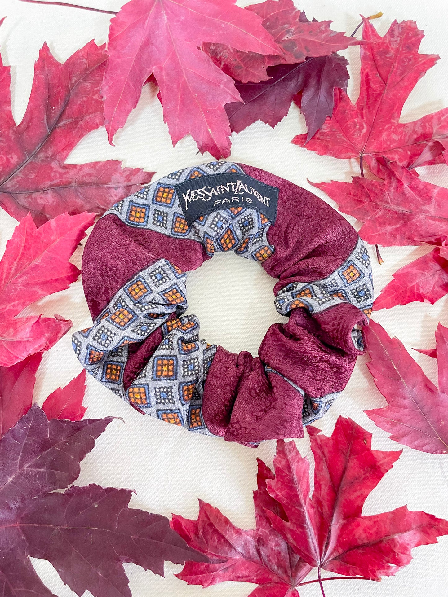Chouchou Upcyclé Iconique 'Valentina'