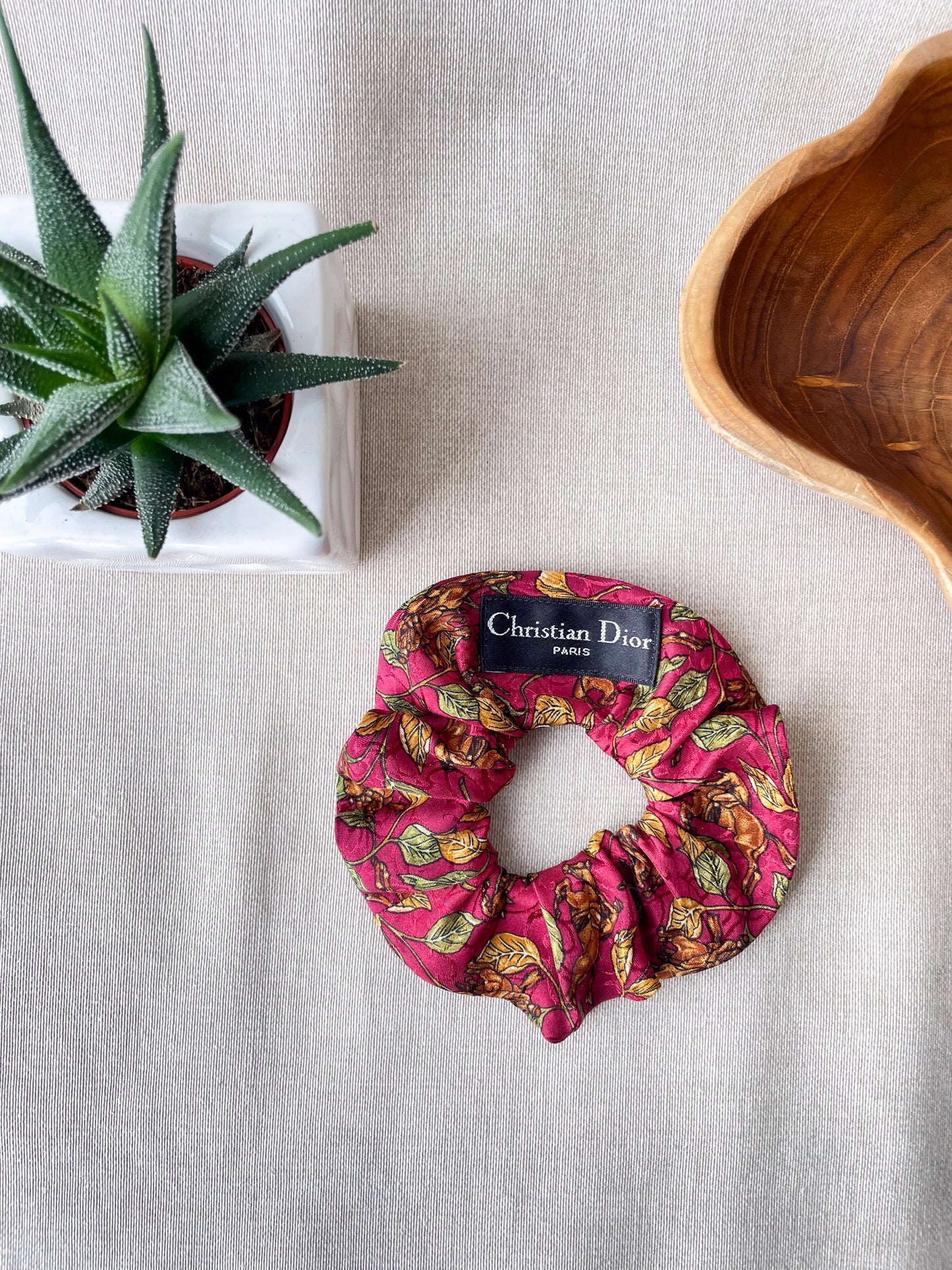 Chouchou Upcyclé Iconique 'Cavalier Printanier'