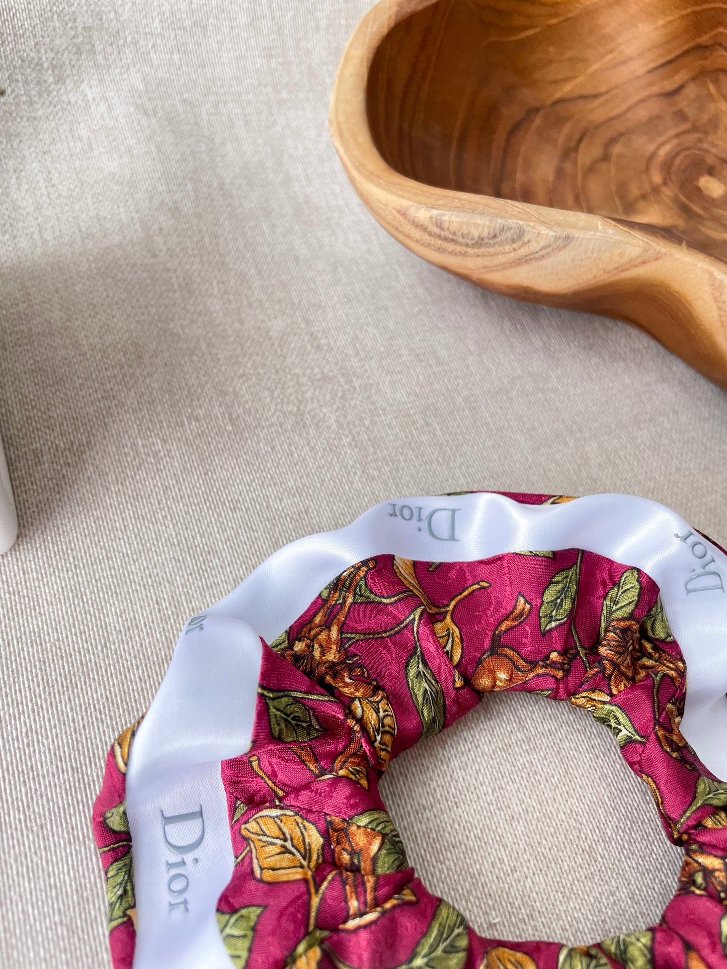 Chouchou Upcyclé Signature 'Cavalier Printanier'