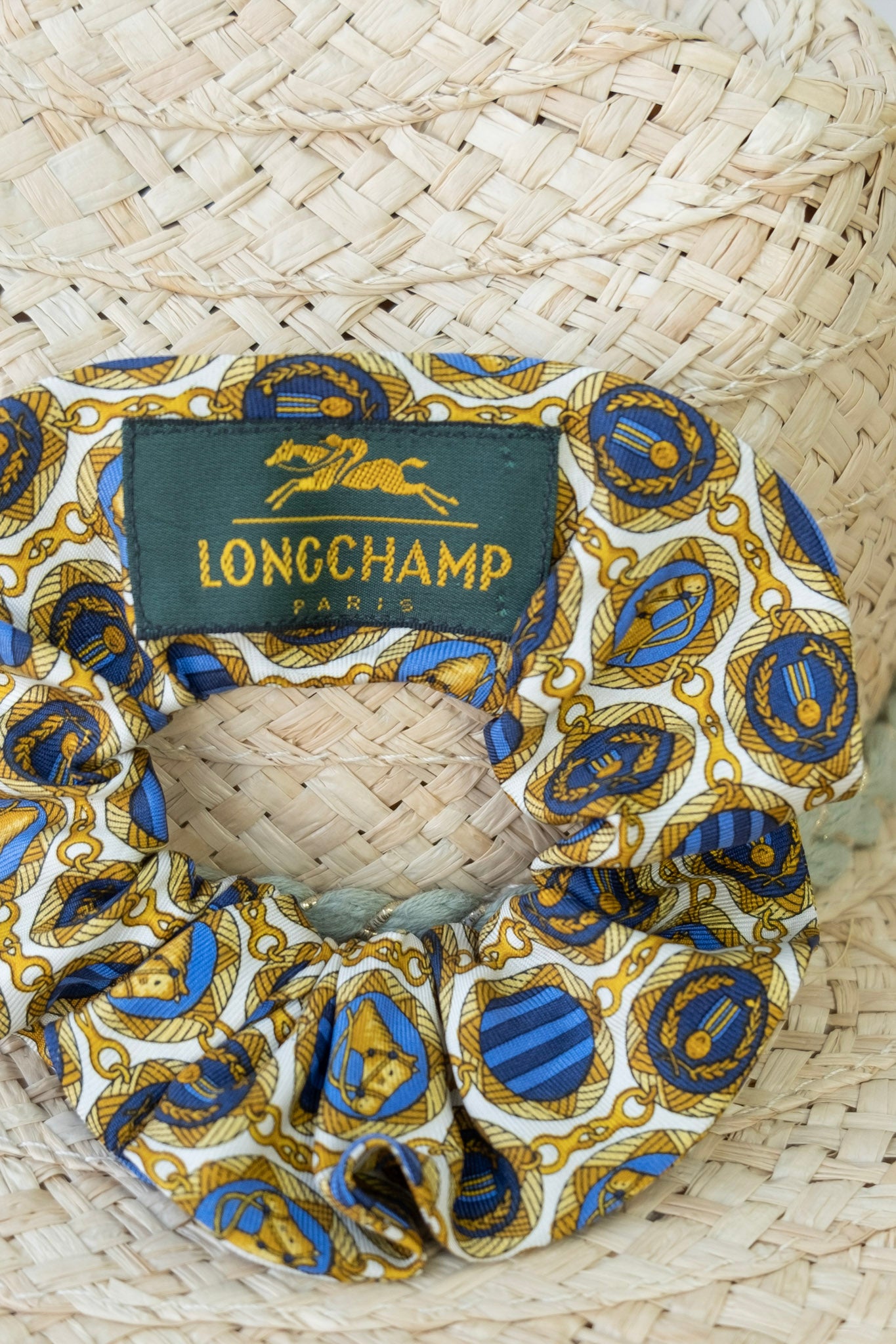 Chouchou Upcyclé Iconique 'Médaille Hippique'