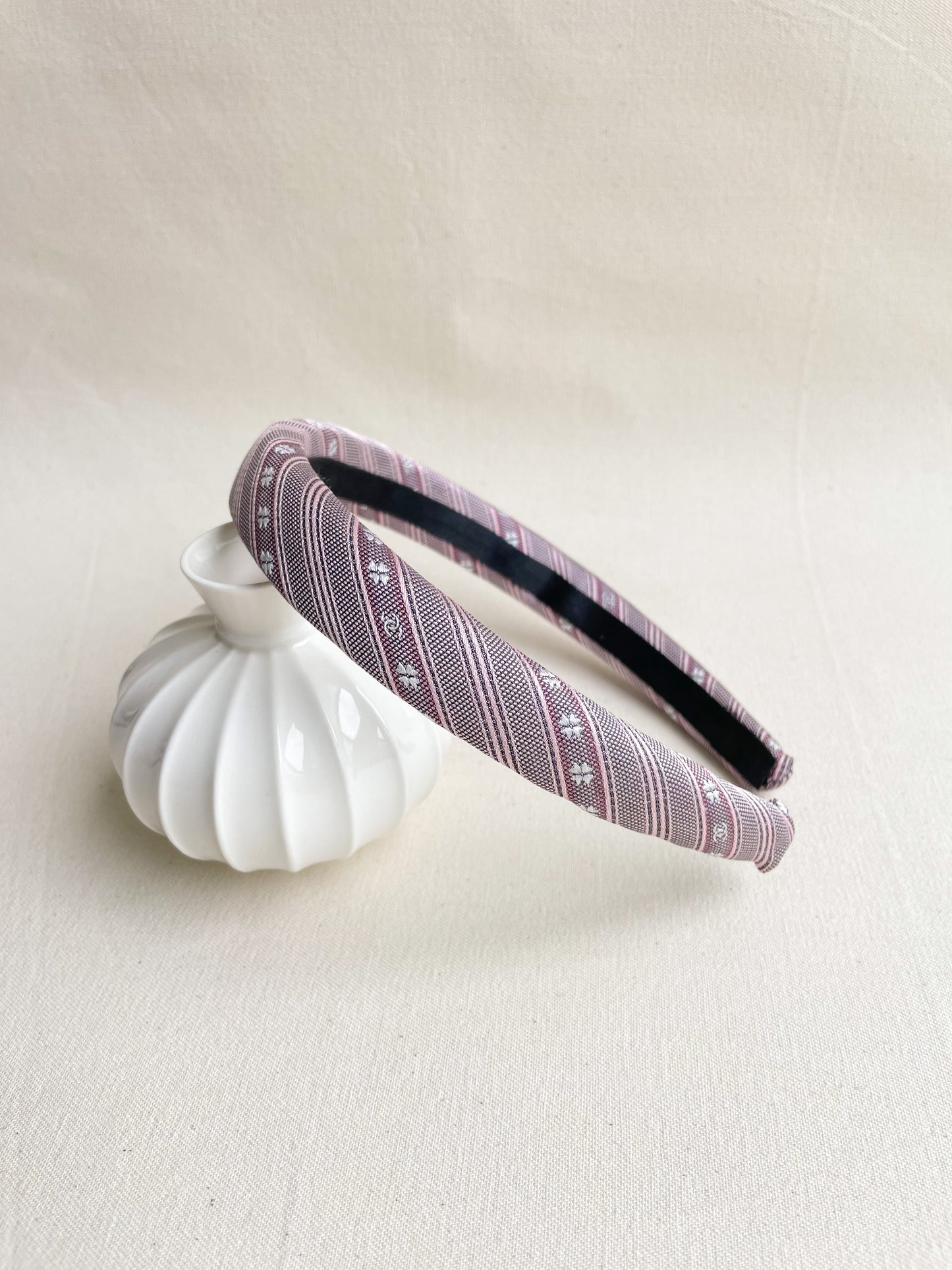 Headband Upcyclé Iconique 'Le Pavillon des Trèfles'