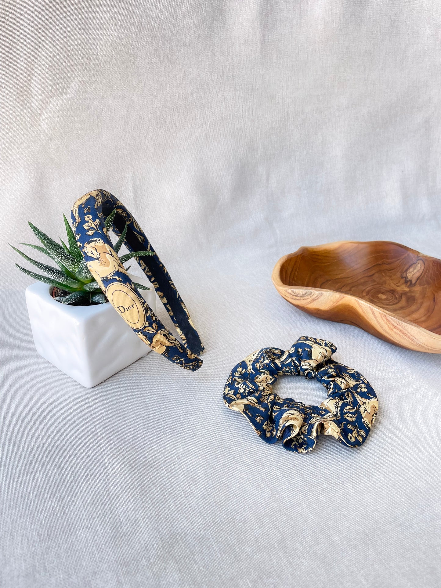 Ensemble Upcyclé Iconique 'L'écurie du Palais'