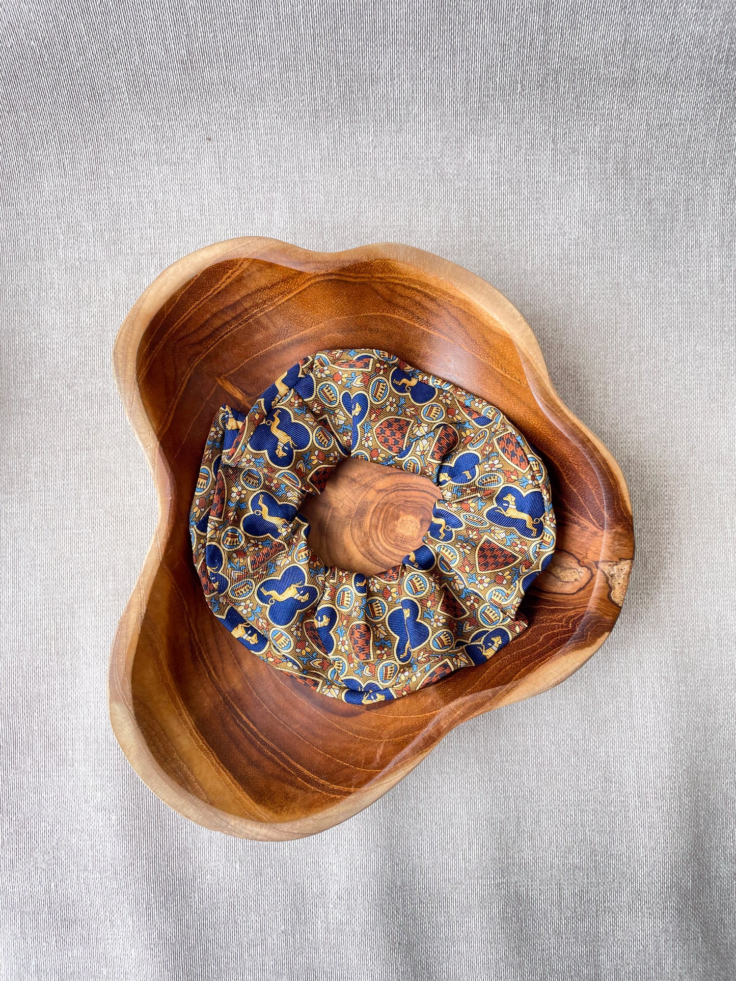 Ensemble Upcyclé Iconique 'Lévrier Royal'