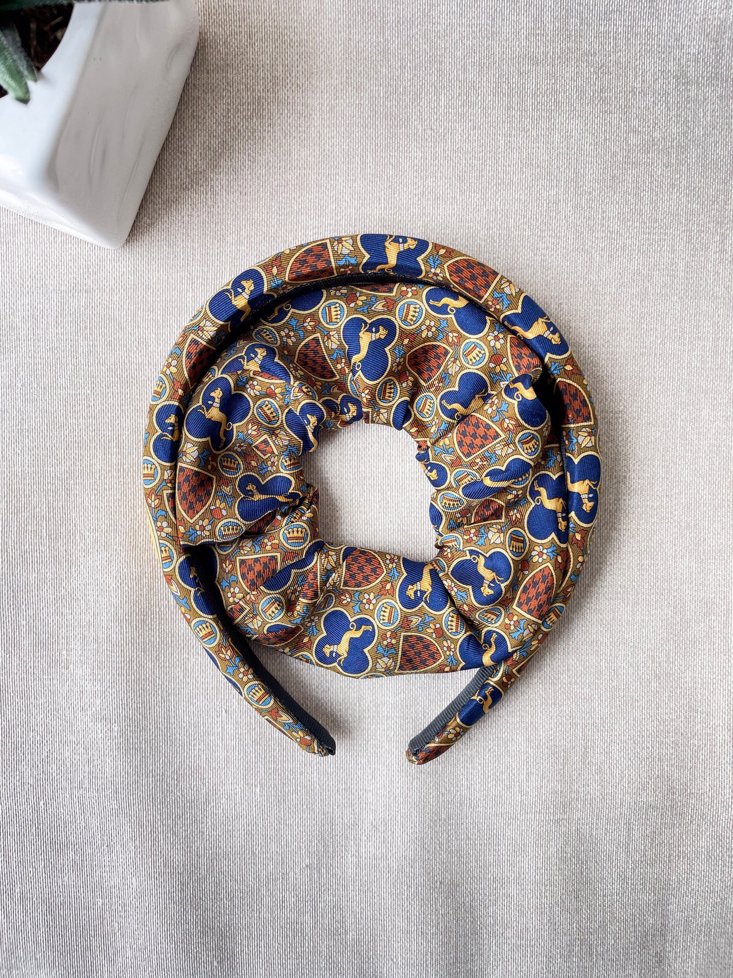 Ensemble Upcyclé Iconique 'Lévrier Royal'