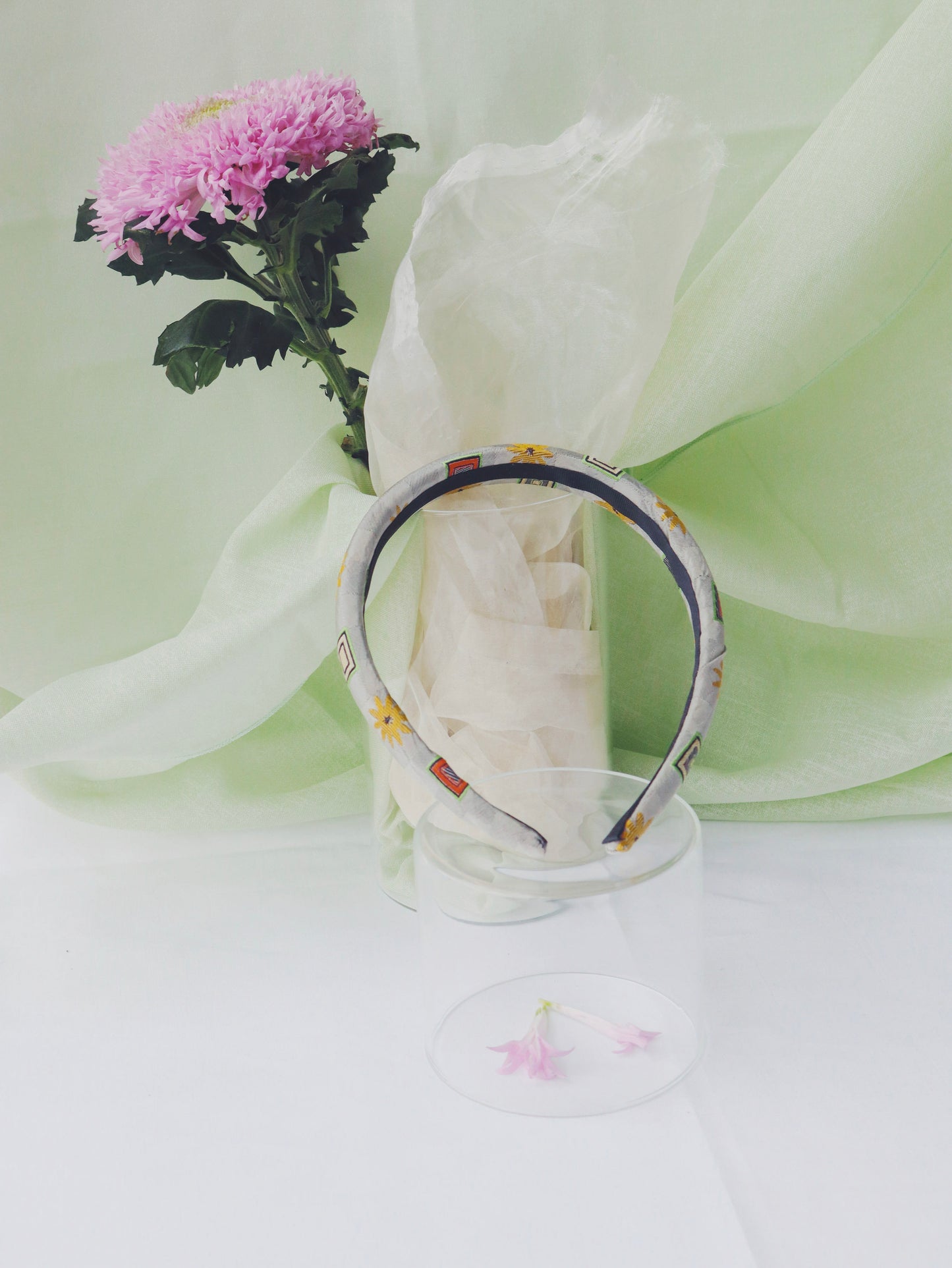Ensemble Upcyclé Iconique 'Nuancier de Marguerites'