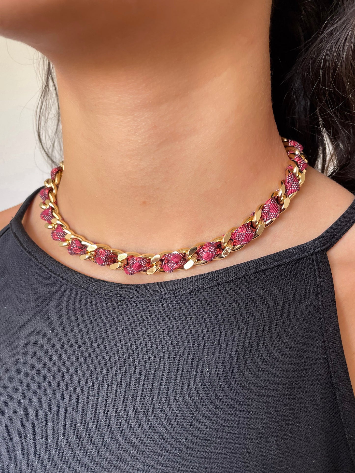 Collier Mailles Upcyclé Tout en Soie 'Bouchée Marbrée'