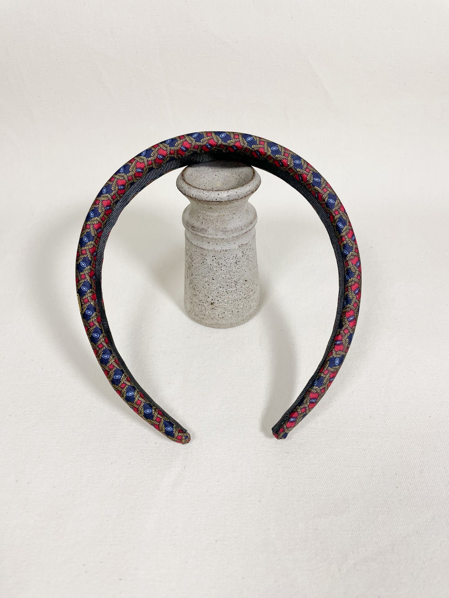 Headband Upcyclé Iconique 'Le Médaillon'