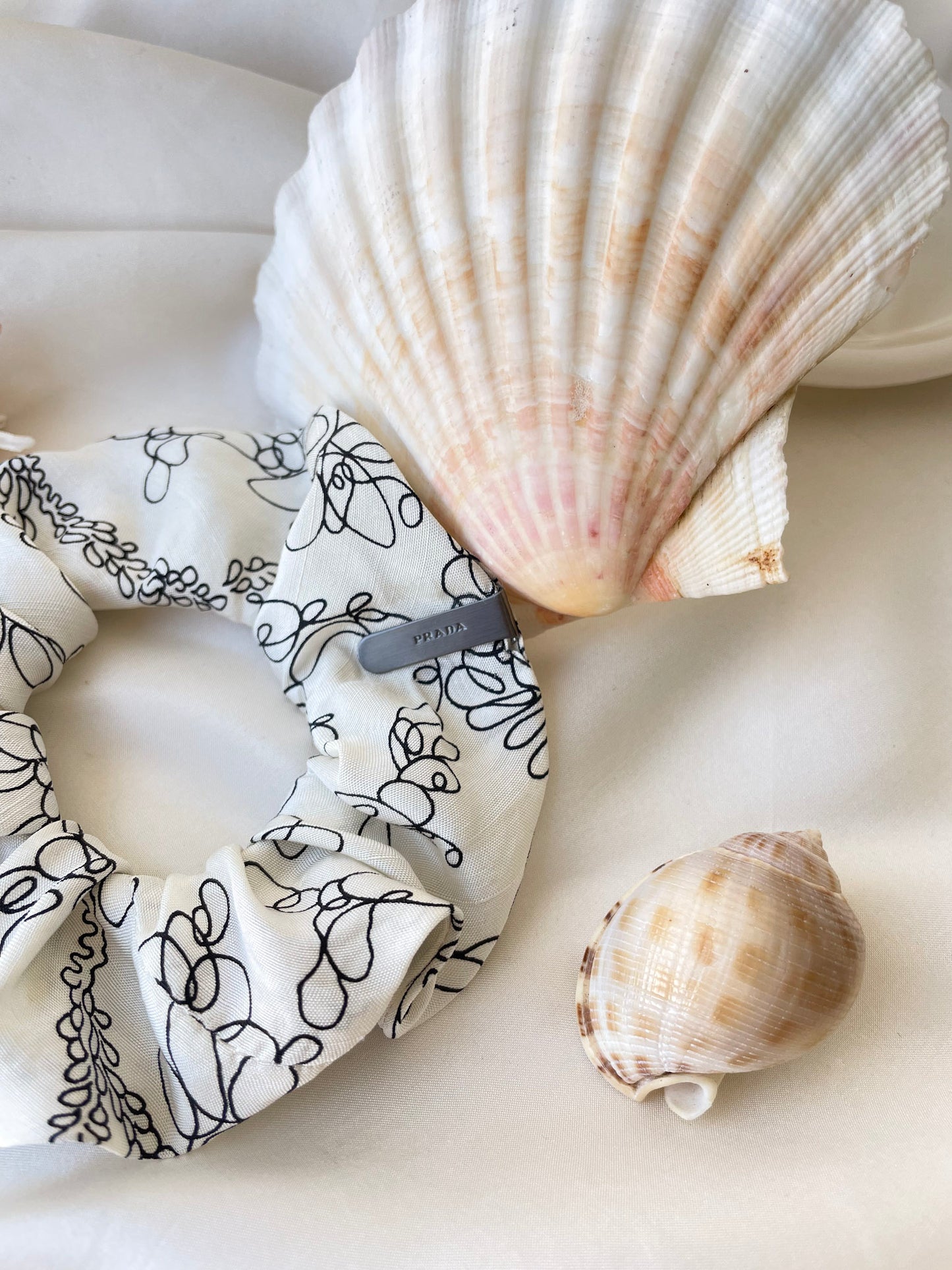 Chouchou Upcyclé Iconique 'Théa'