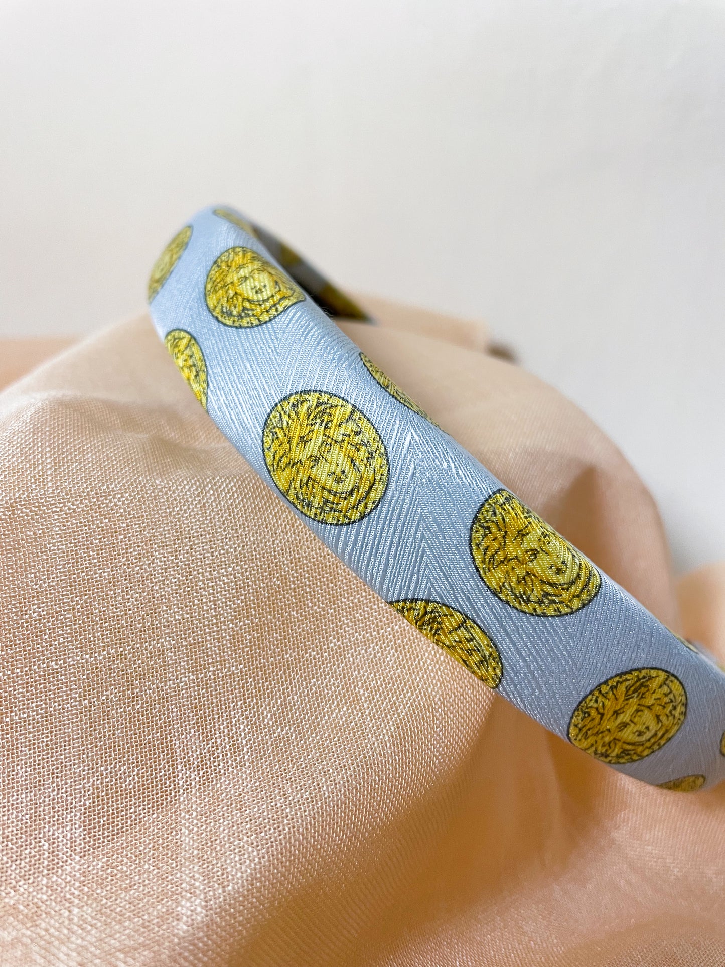 Headband Upcyclé Iconique 'Médaillon Solaire' N°2