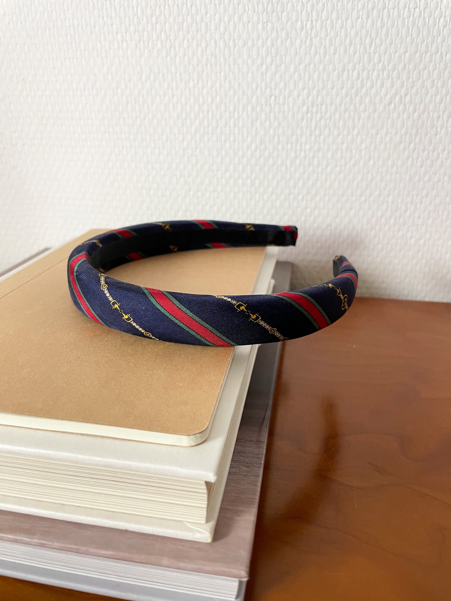 Headband Upcyclé Iconique 'Bourse' N°2