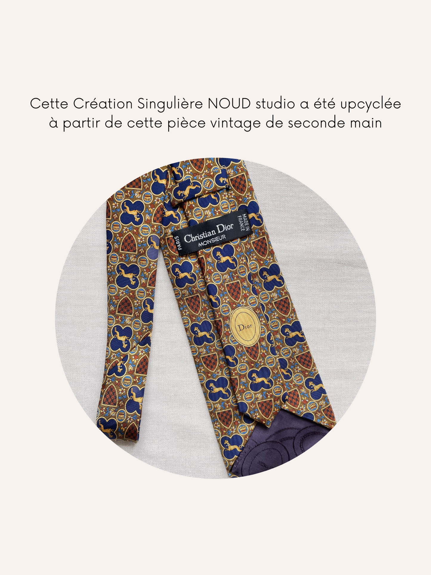 Ensemble Upcyclé Iconique 'Lévrier Royal'