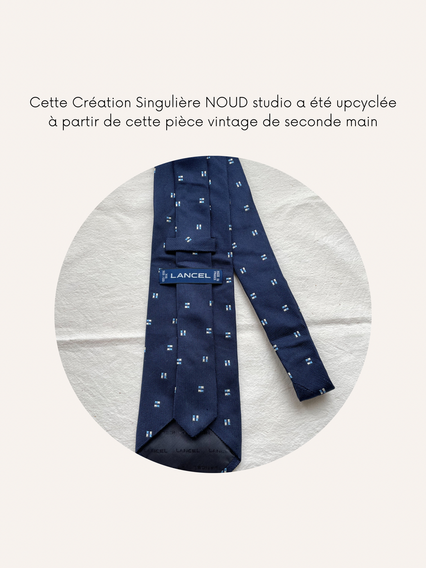 Ensemble Upcyclé Iconique 'La Défense'