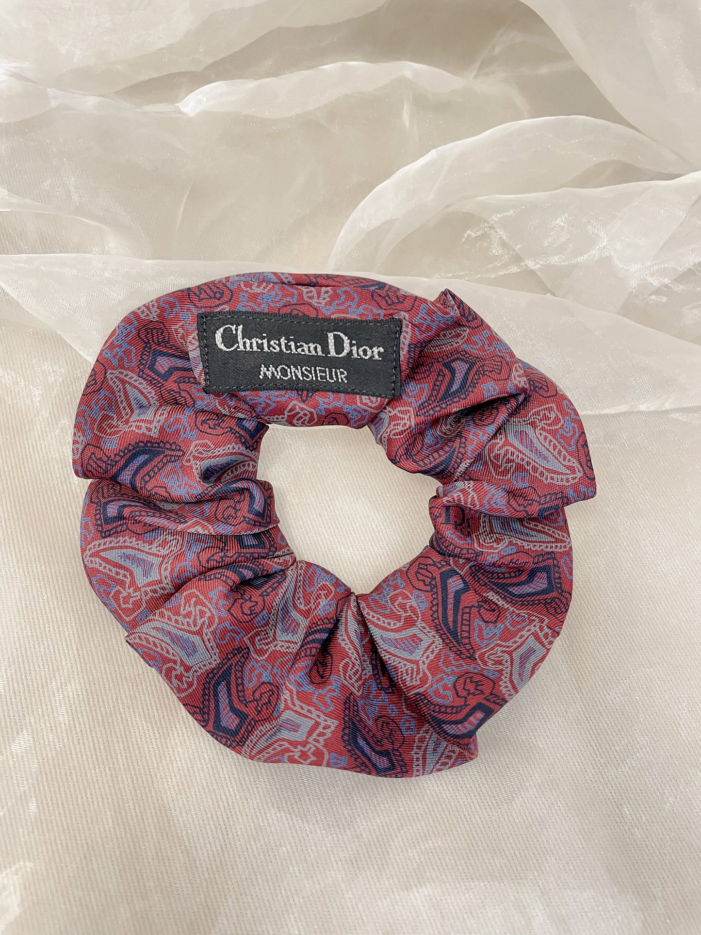 Chouchou Upcyclé Iconique 'Soirée pourpre'