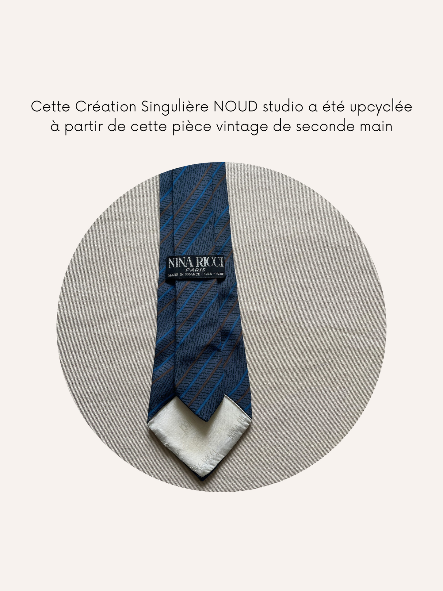 Ensemble Upcyclé Iconique 'Manuscrit'