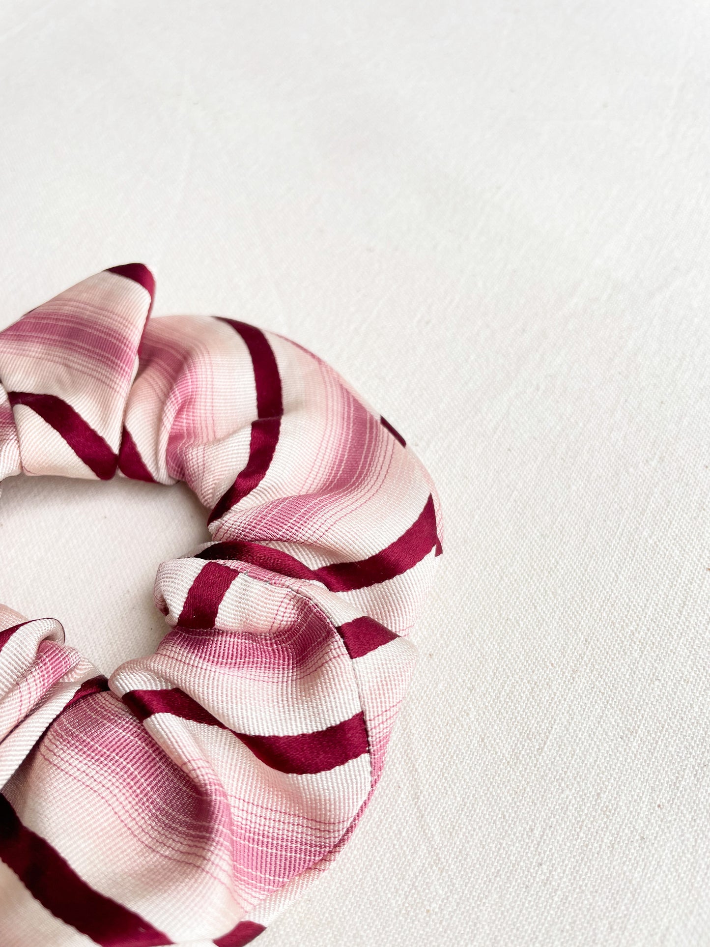 Ensemble Upcyclé Iconique 'Prolongement rosé' N°2
