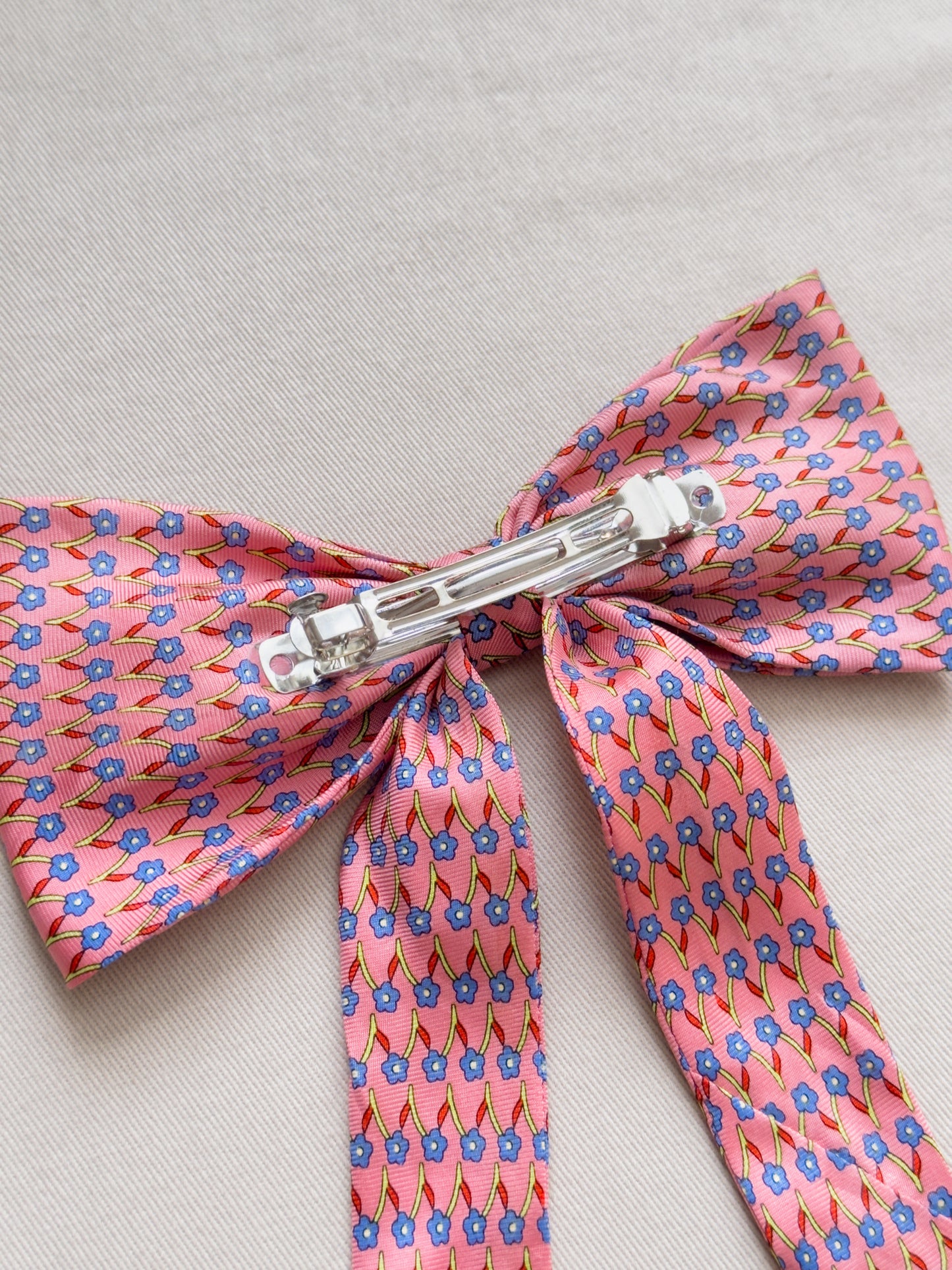 Barrette Nœud Upcyclé 'Marie Kitty' (grand)