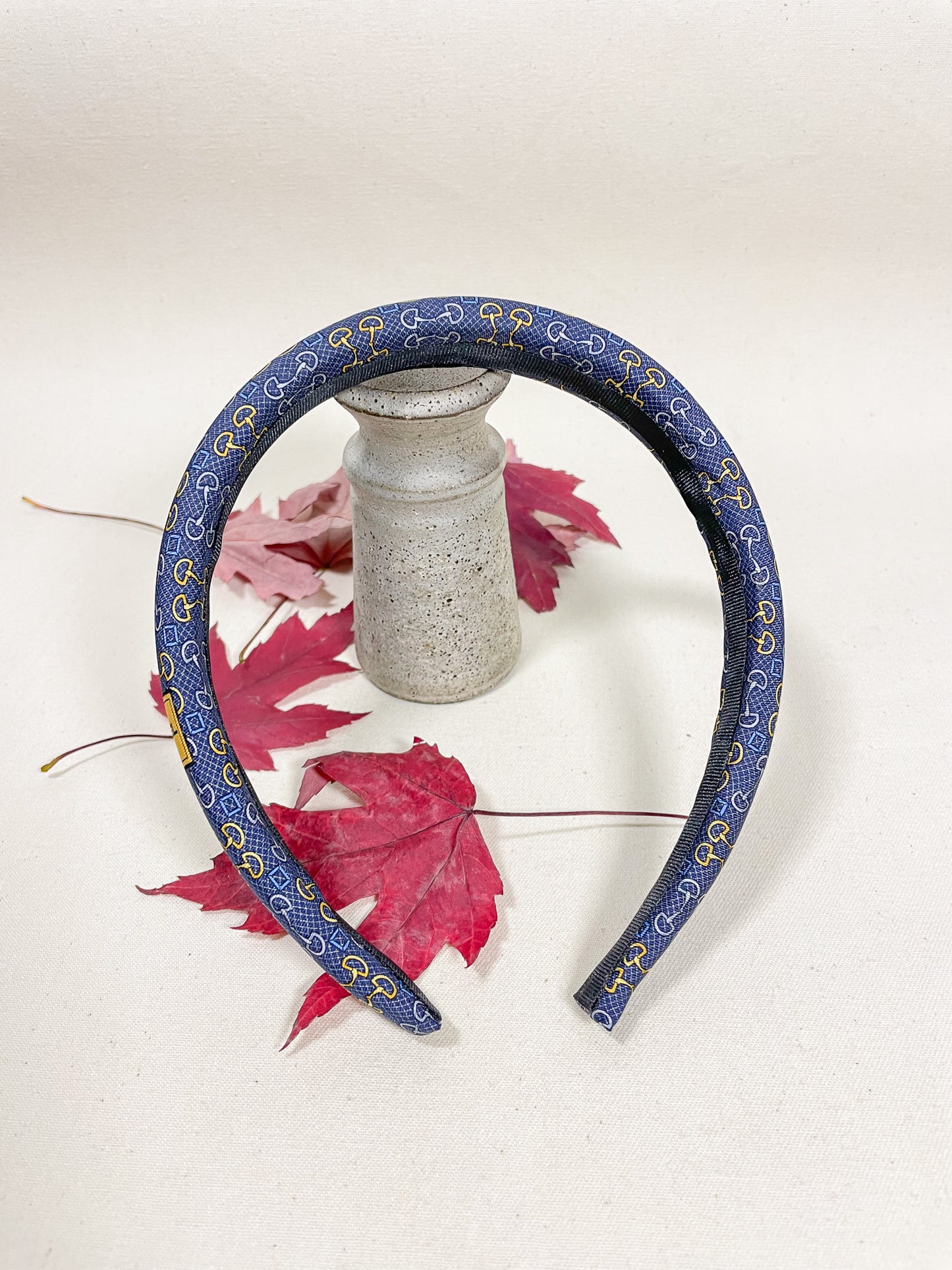 Headband Upcyclé Iconique 'Tempête d'histoire'