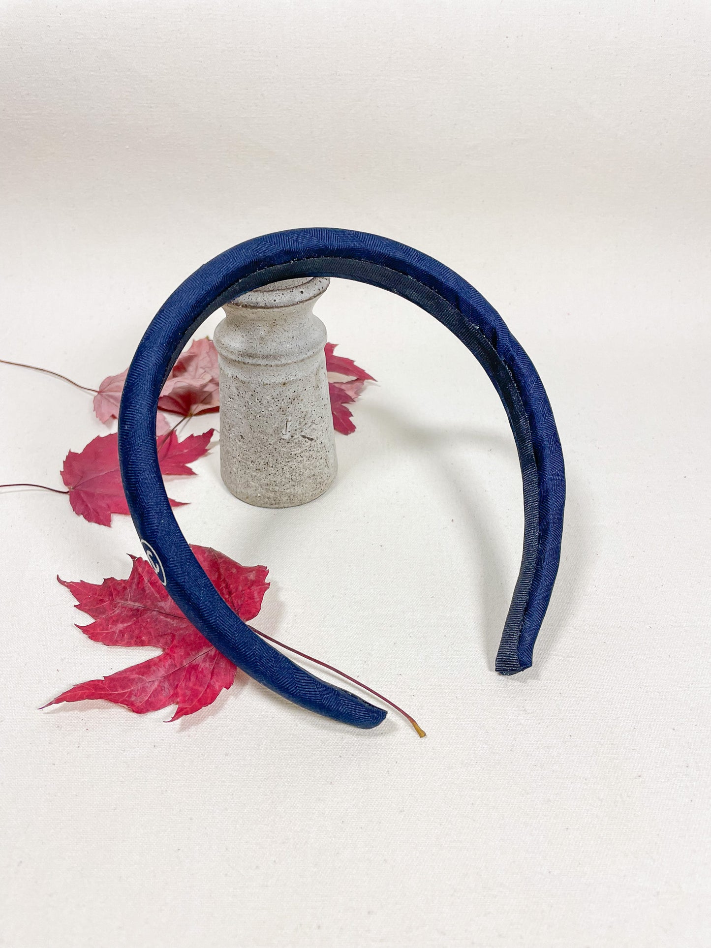Headband Upcyclé Iconique 'Galop à Fontainebleau' N°2