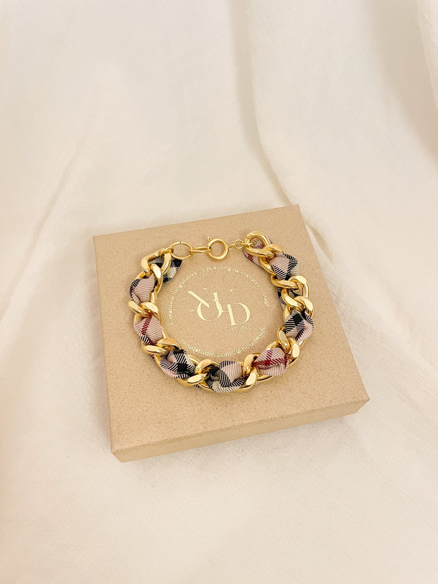 Bracelet Mailles Upcyclé 'Love Lock Pink'