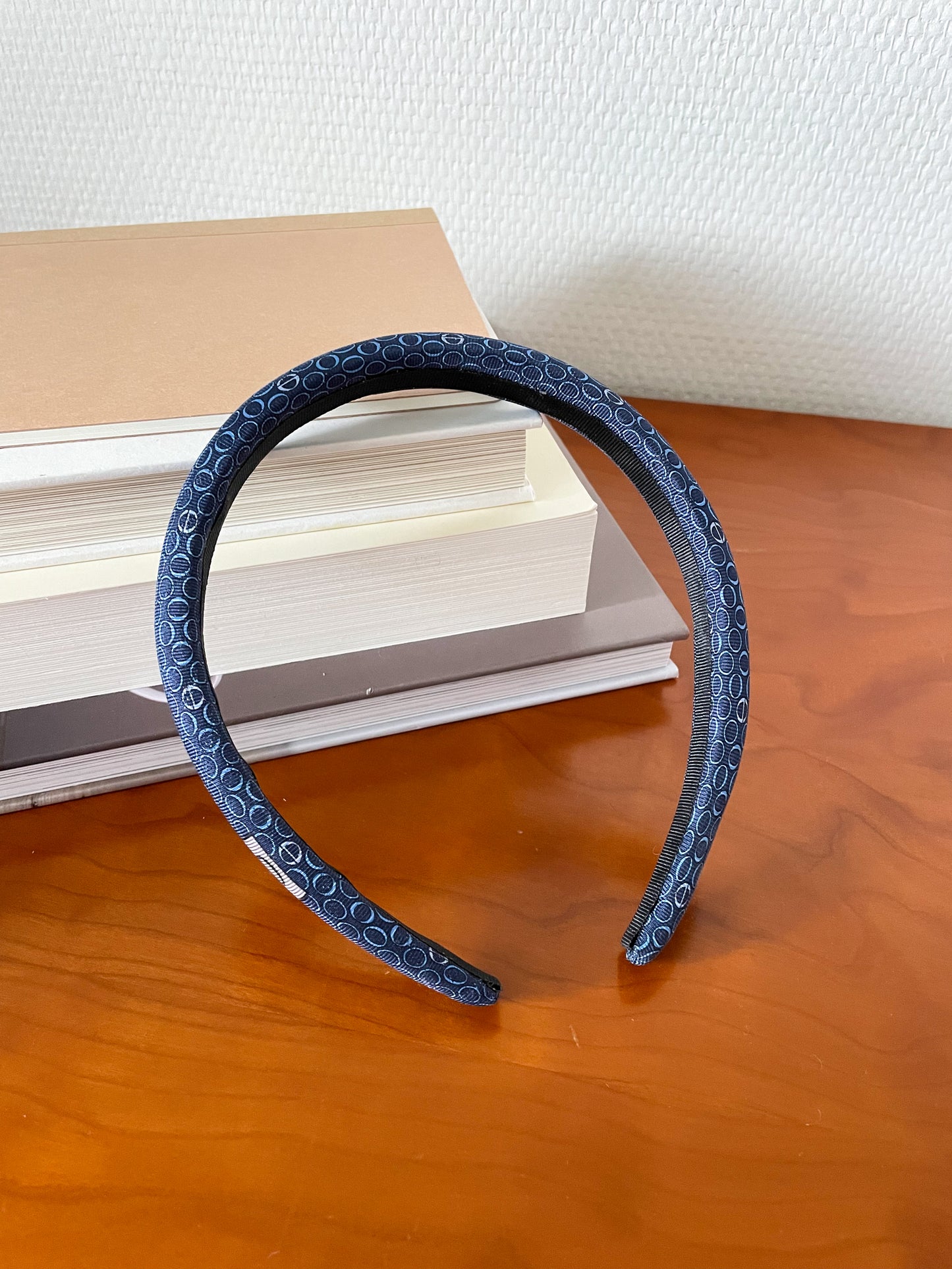 Headband Upcyclé Iconique 'Aristote'