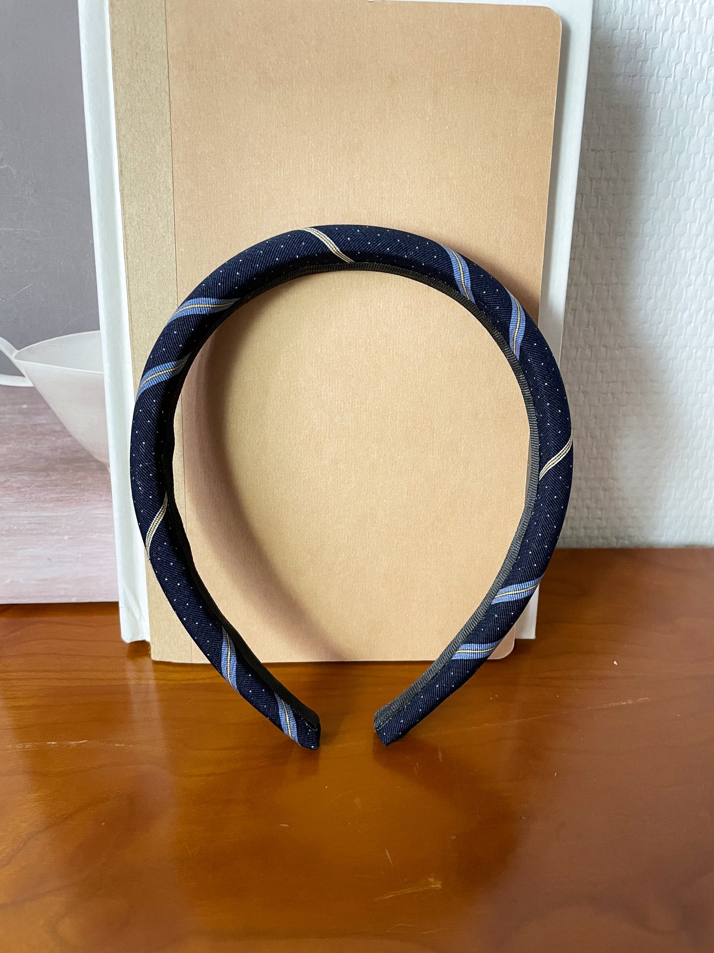 Headband Upcyclé Iconique 'Louvre Rivoli'