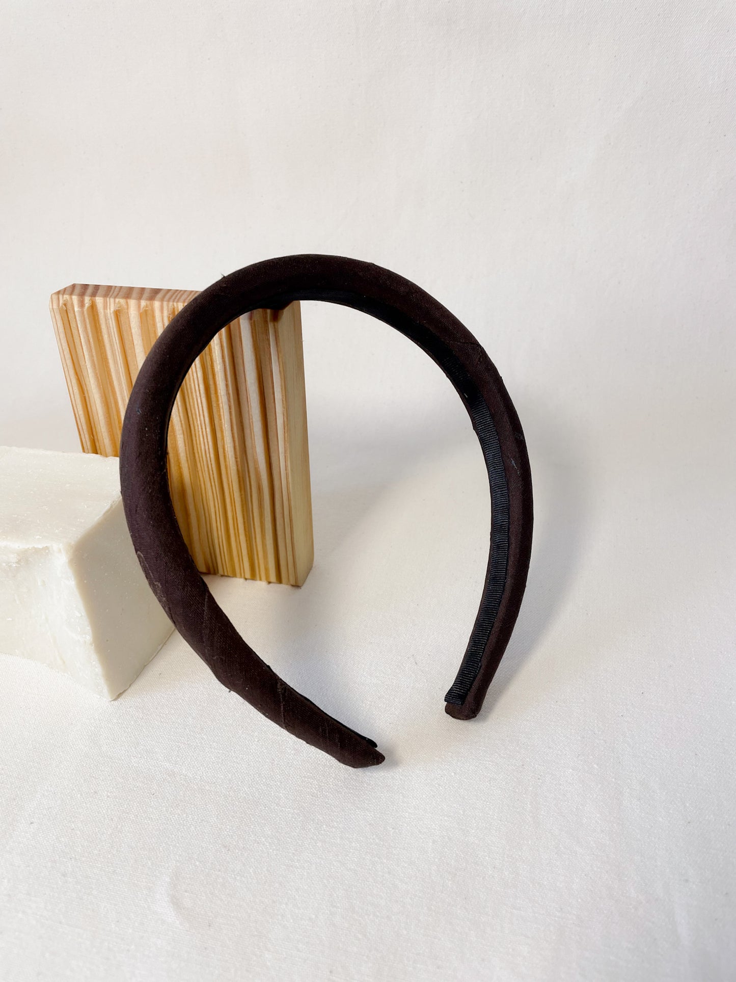 Headband Upcyclé Iconique 'Décaféiné'