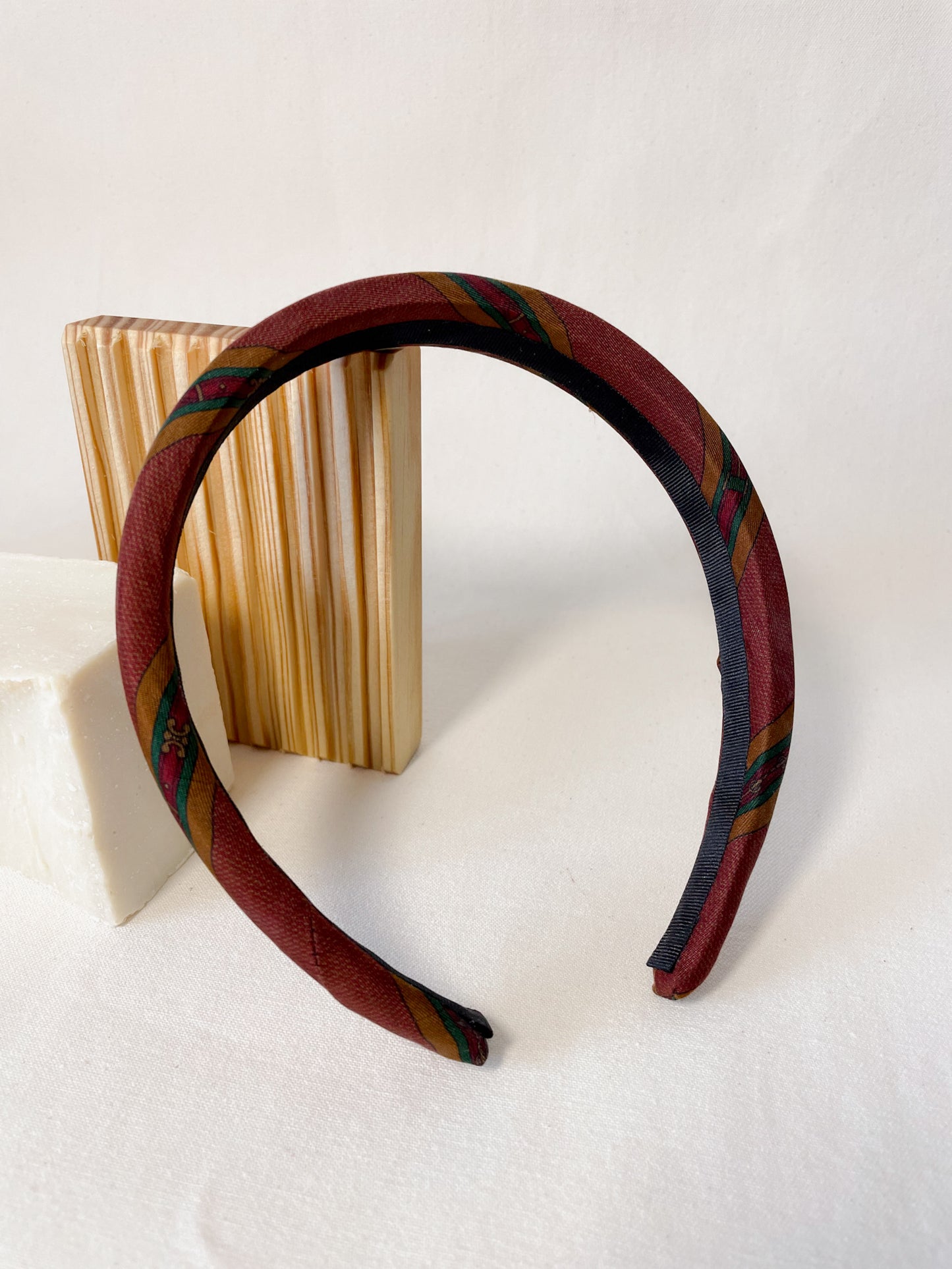 Headband Upcyclé Iconique 'Lignes régulières' N°2