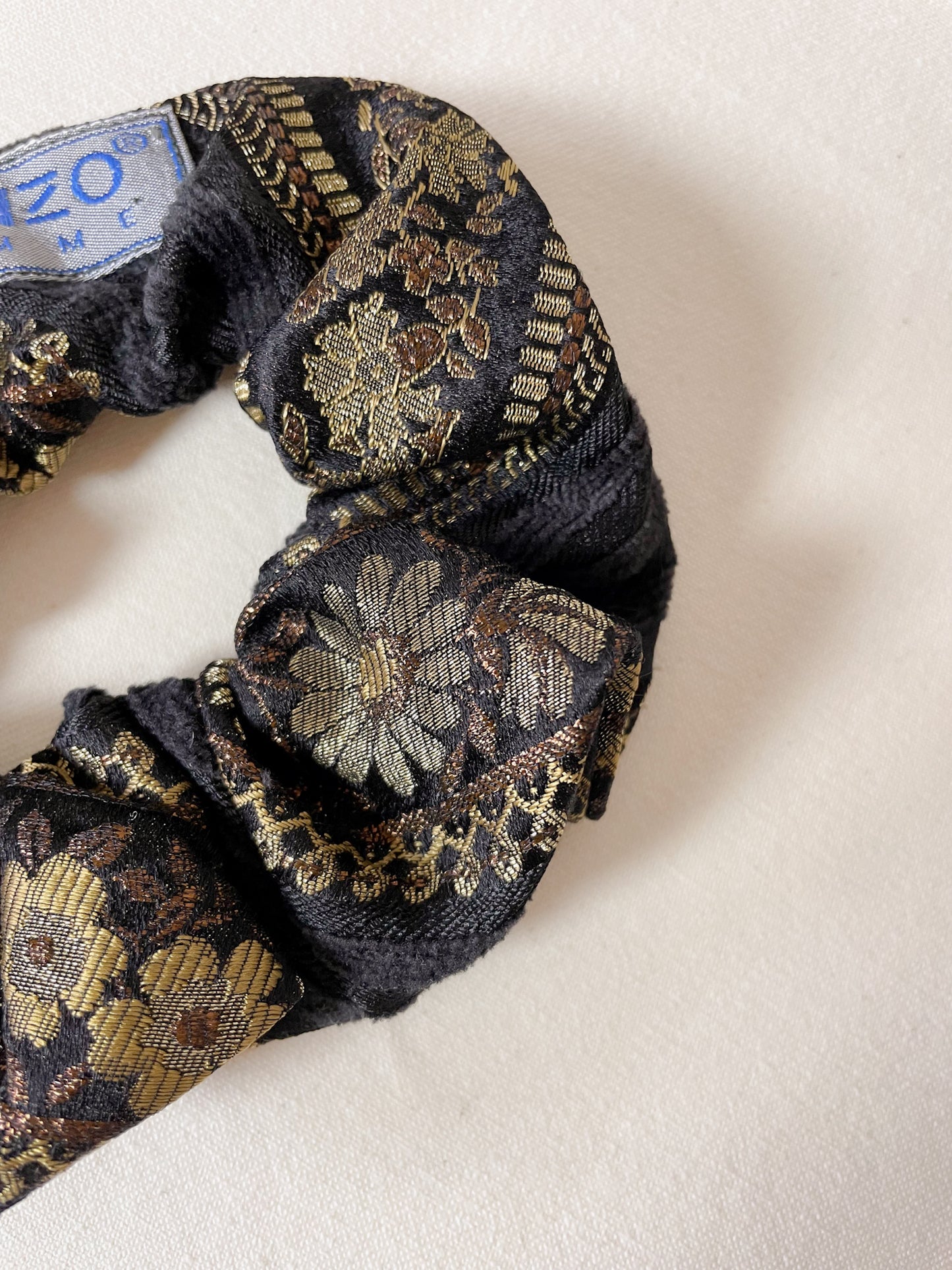 Ensemble Upcyclé Iconique 'Éclatante'