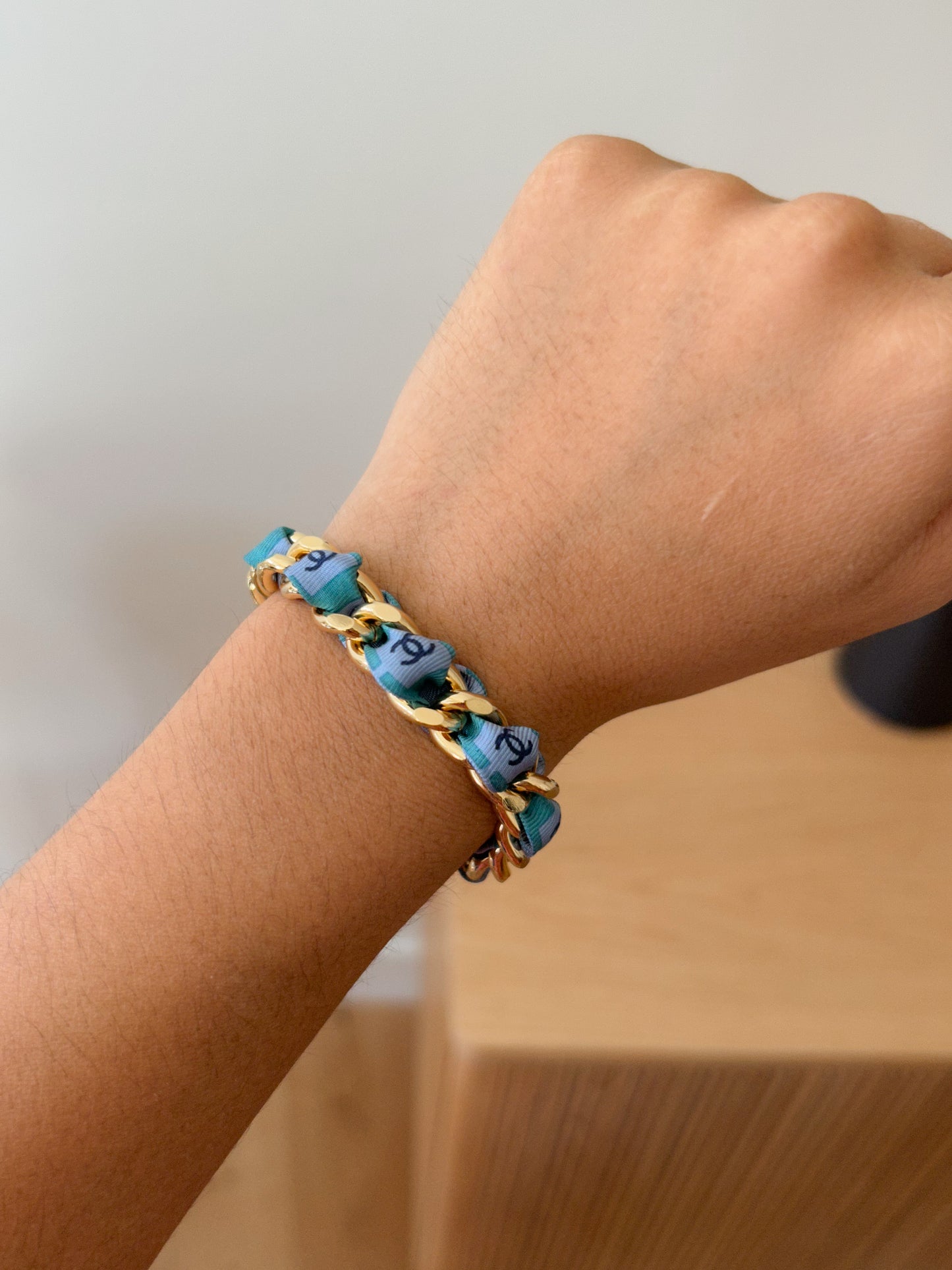 Bracelet Mailles Upcyclé Iconique 'Été Azur'