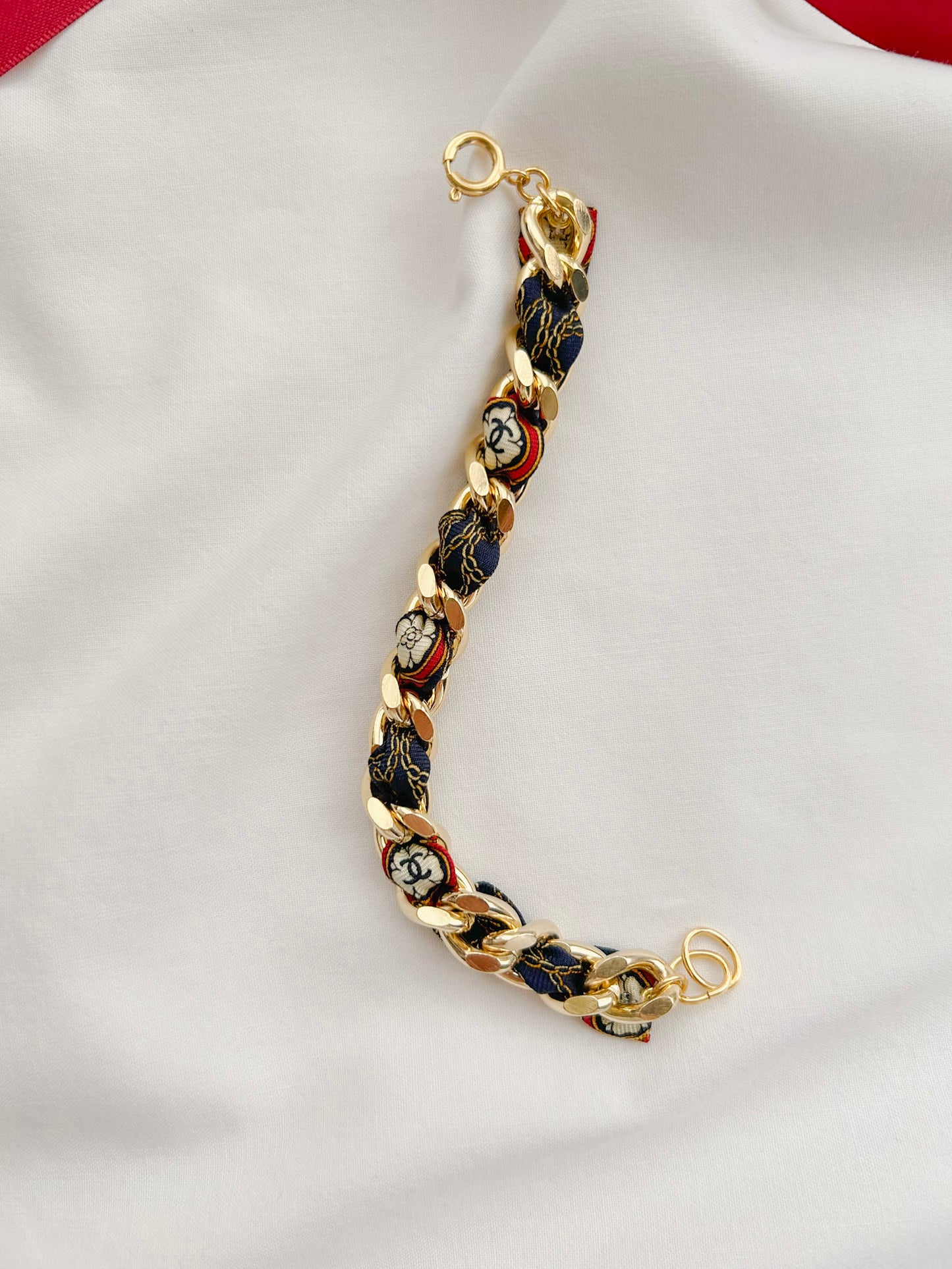 Bracelet Mailles Upcyclé Iconique 'Bien-Aimée'