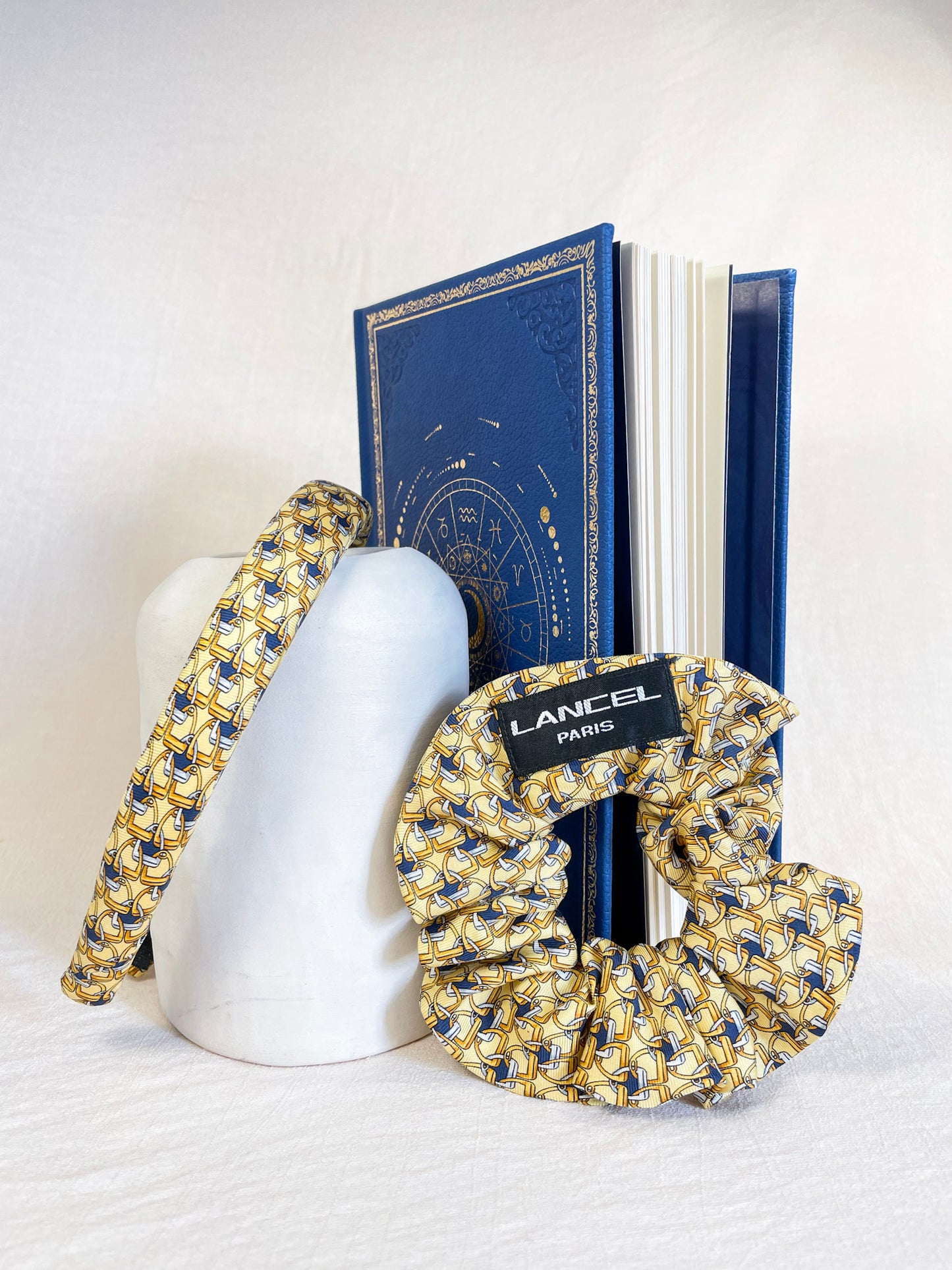 Ensemble Upcyclé Iconique 'Amour Scellé'
