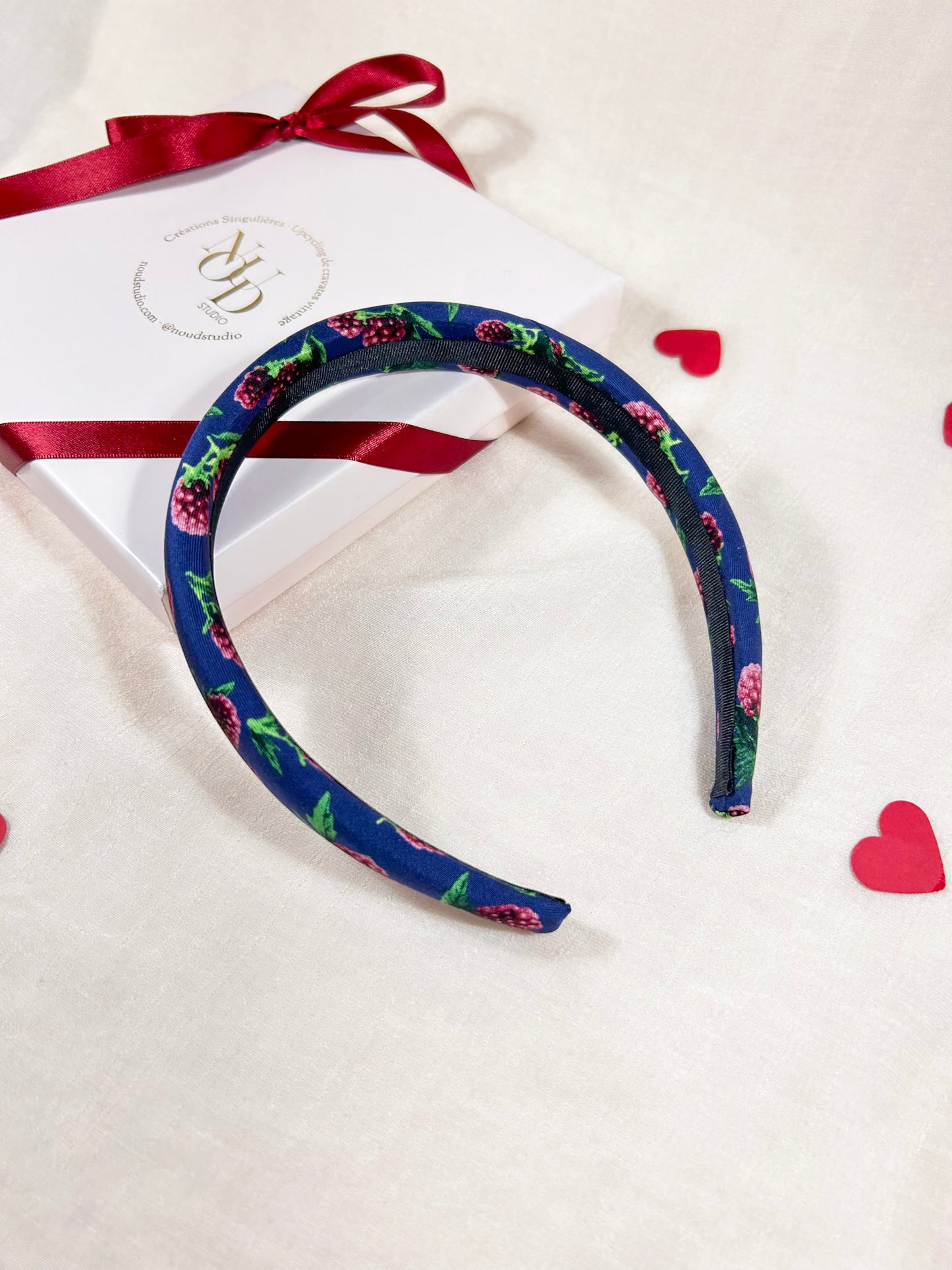 Ensemble Upcyclé Iconique 'Fruit d'Amour'