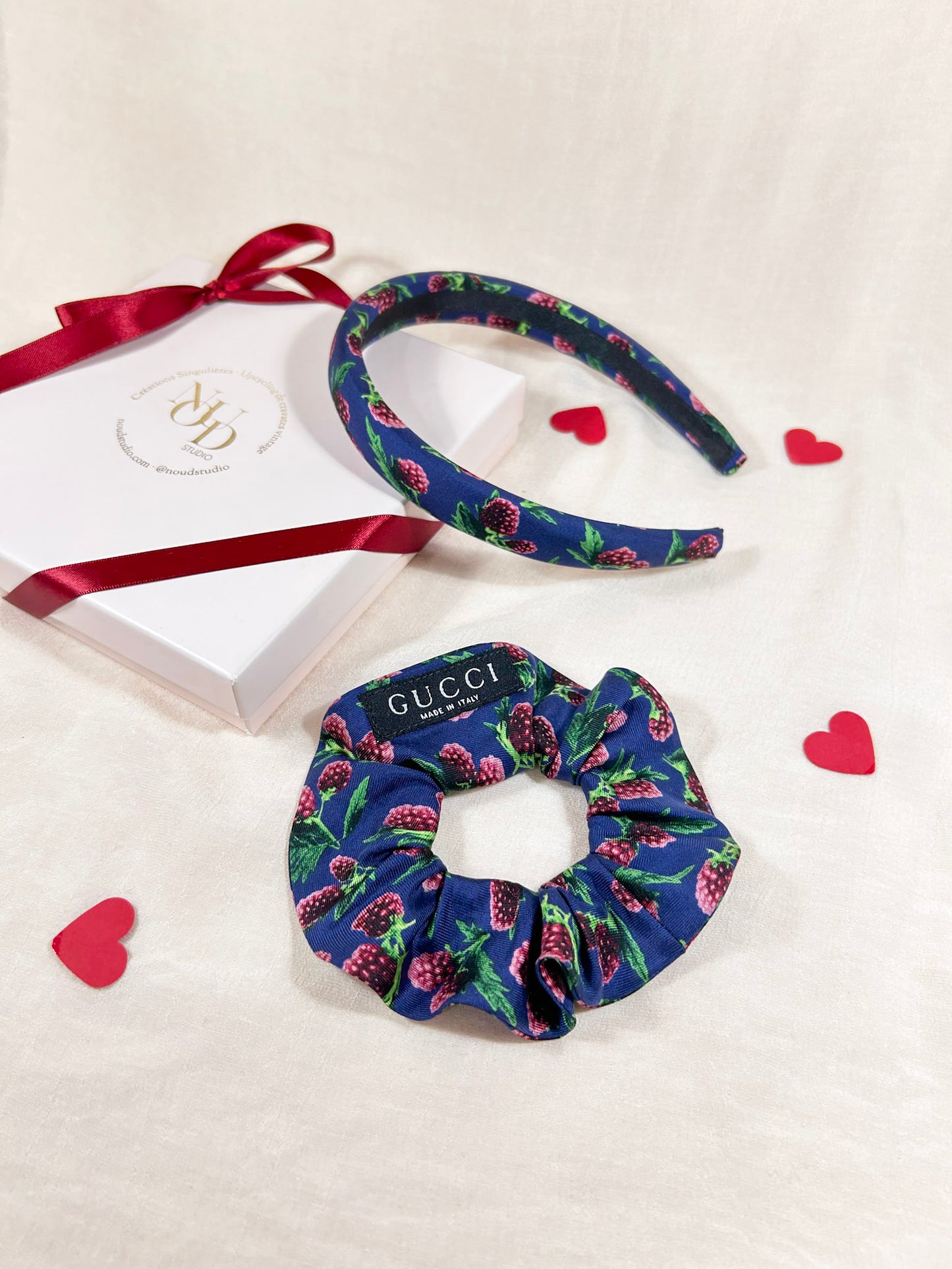 Ensemble Upcyclé Iconique 'Fruit d'Amour'