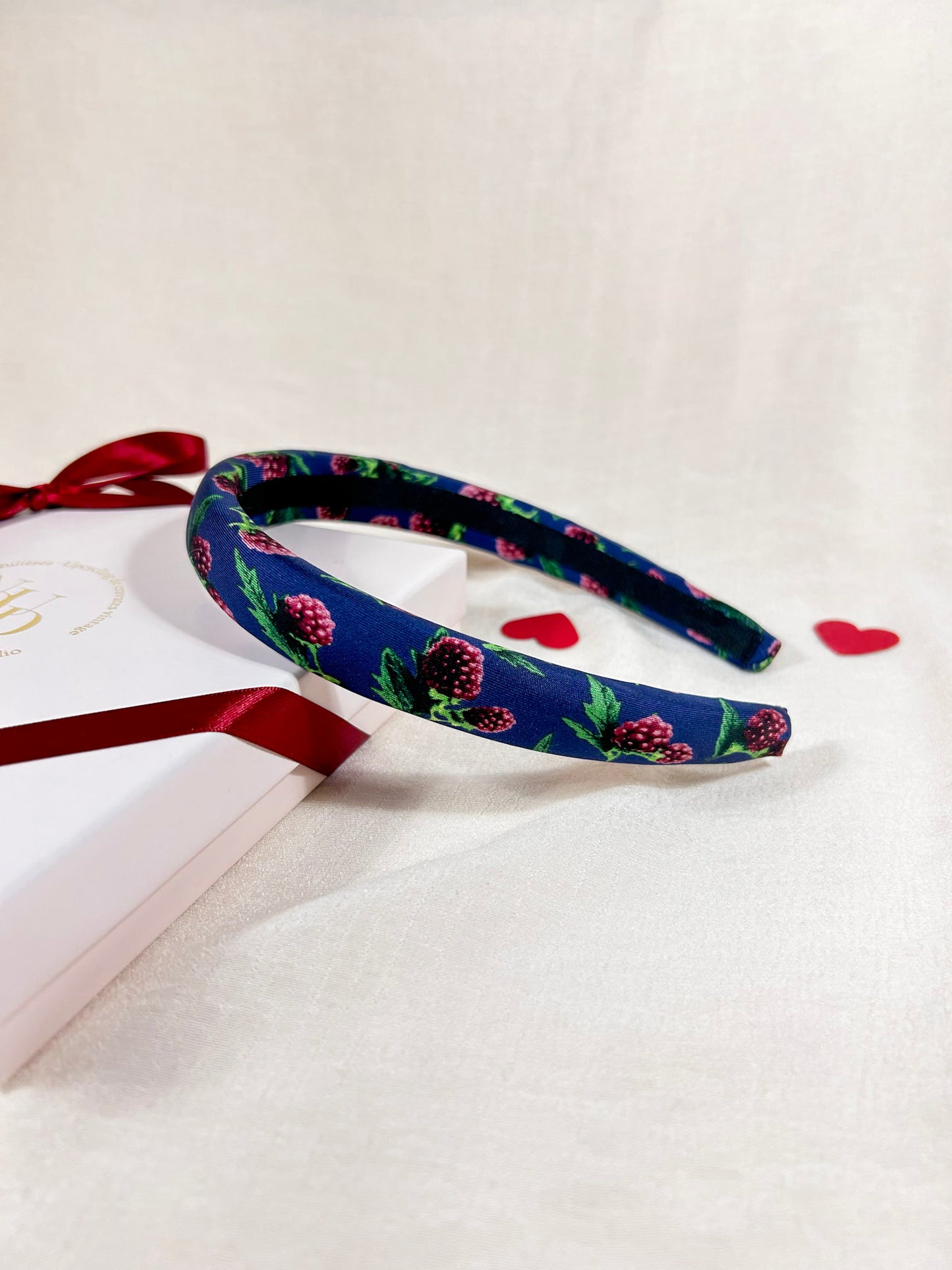Ensemble Upcyclé Iconique 'Fruit d'Amour'