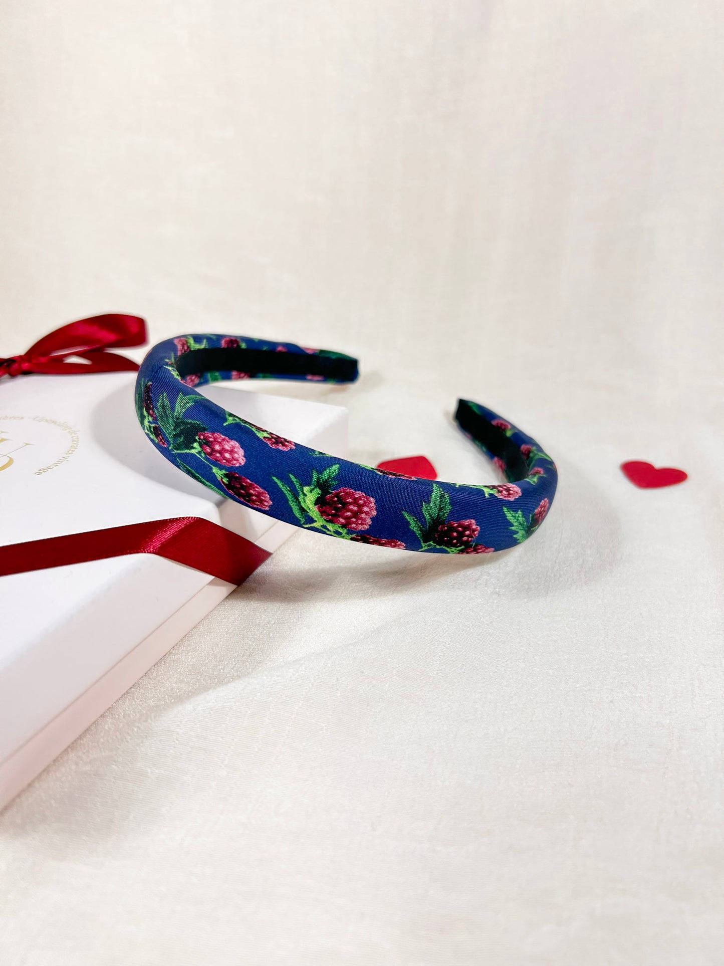 Ensemble Upcyclé Iconique 'Fruit d'Amour'