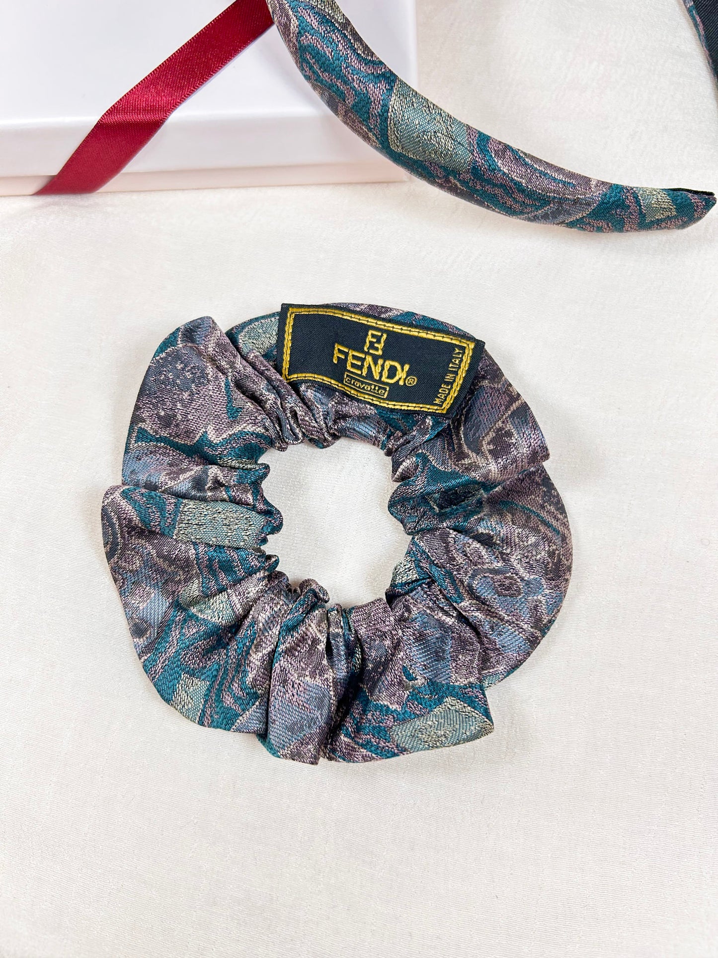 Ensemble Upcyclé Iconique 'Poésie du Coeur'