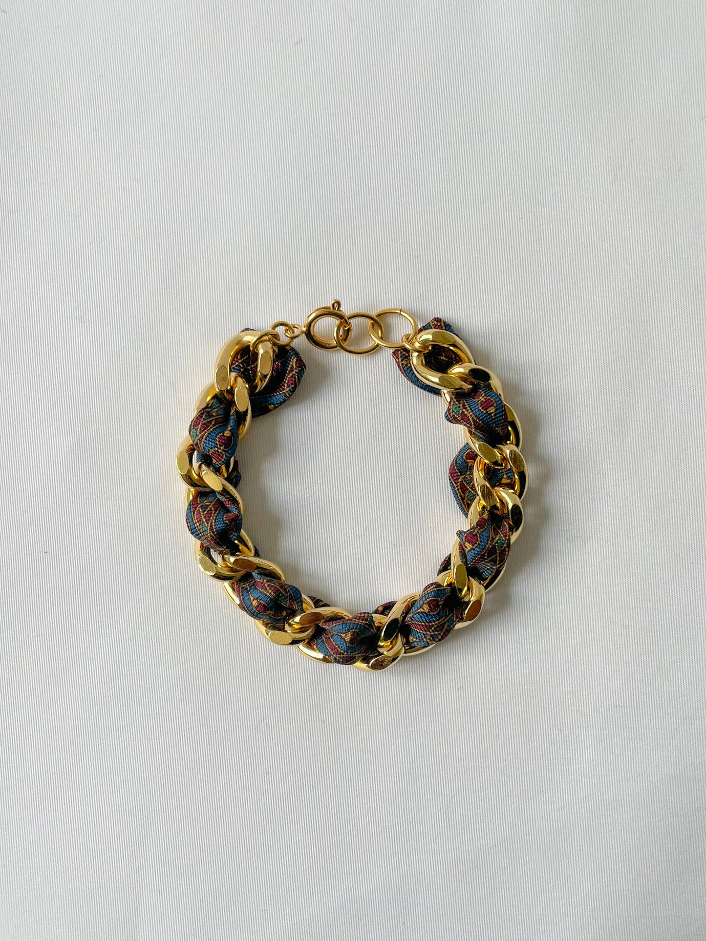 Bracelet Mailles Upcyclé 'Golden Knot'