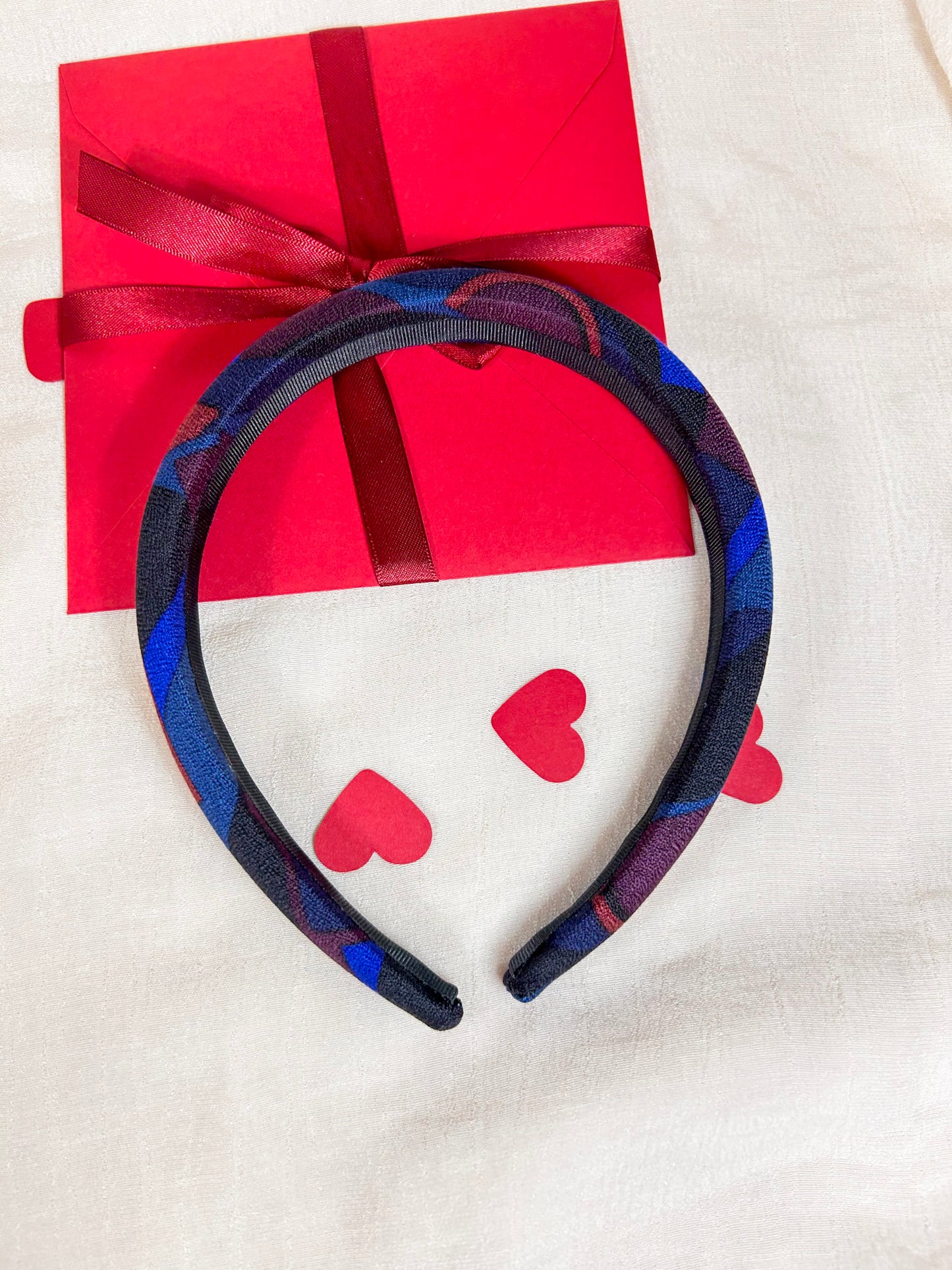 Headband Upcyclé Iconique 'Filtre d'Amour'