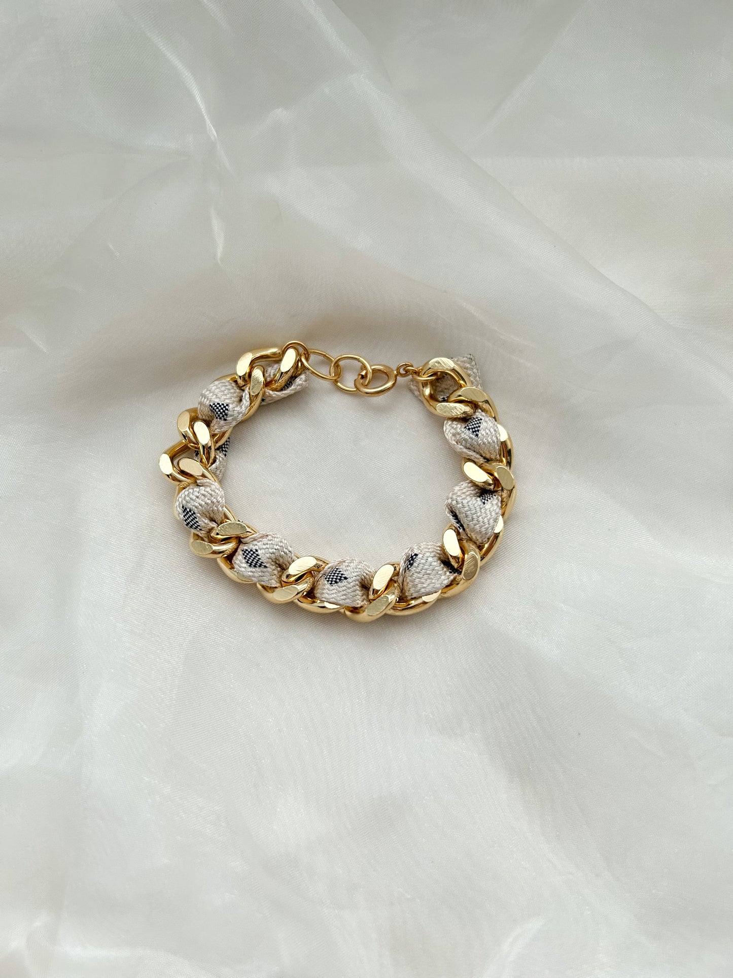 Bracelet Mailles Upcyclé 'Pavés blancs'