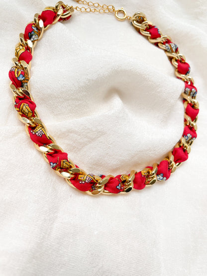 Collier Mailles Upcyclé Tout en Soie 'Bloody Mary'